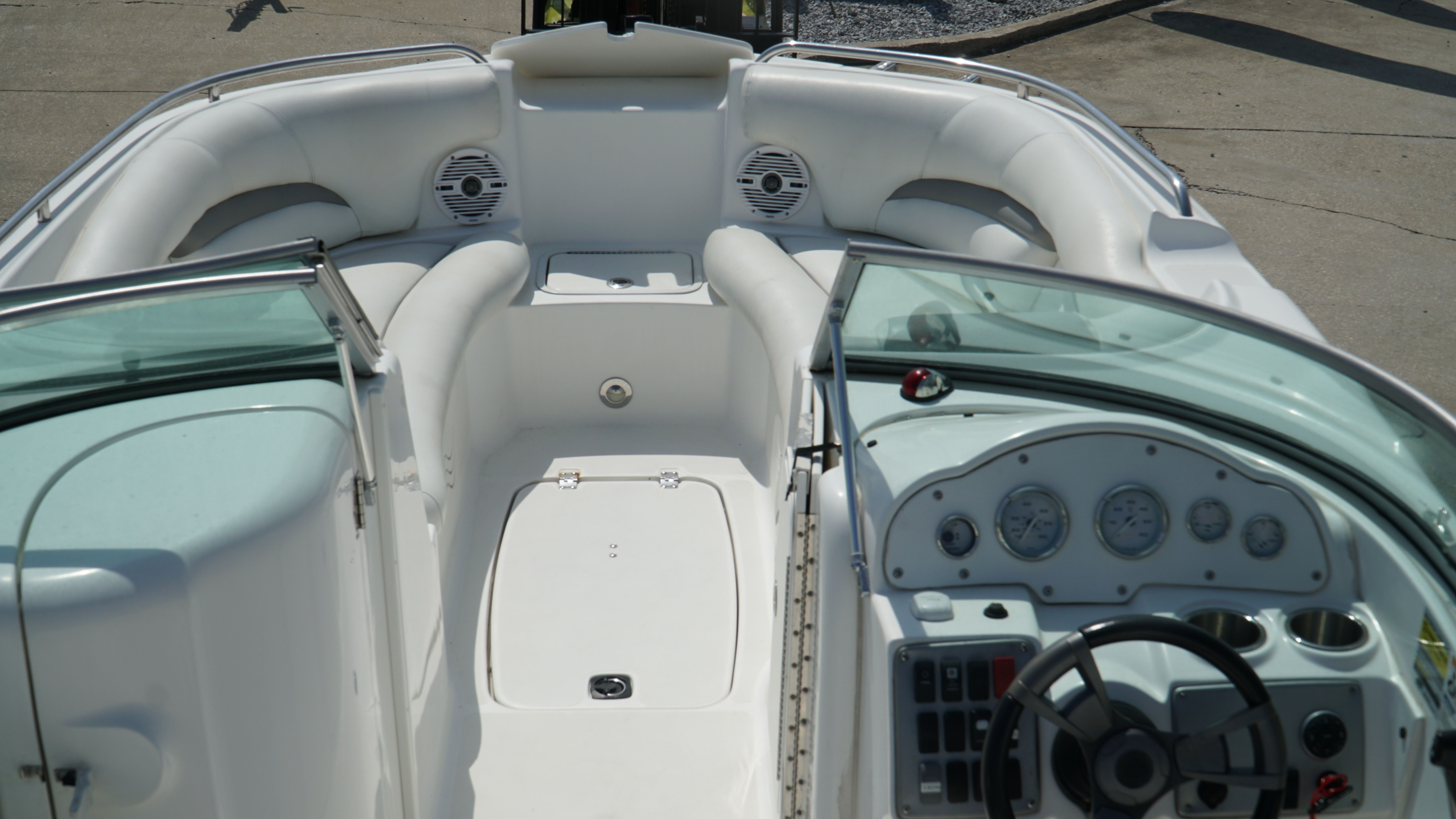 2015 Hurricane Sundeck 2400 OB - Photo 19