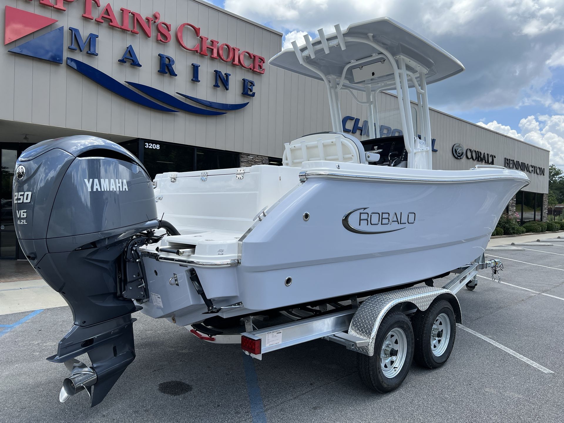 2025 Robalo 230 CC - Photo 5
