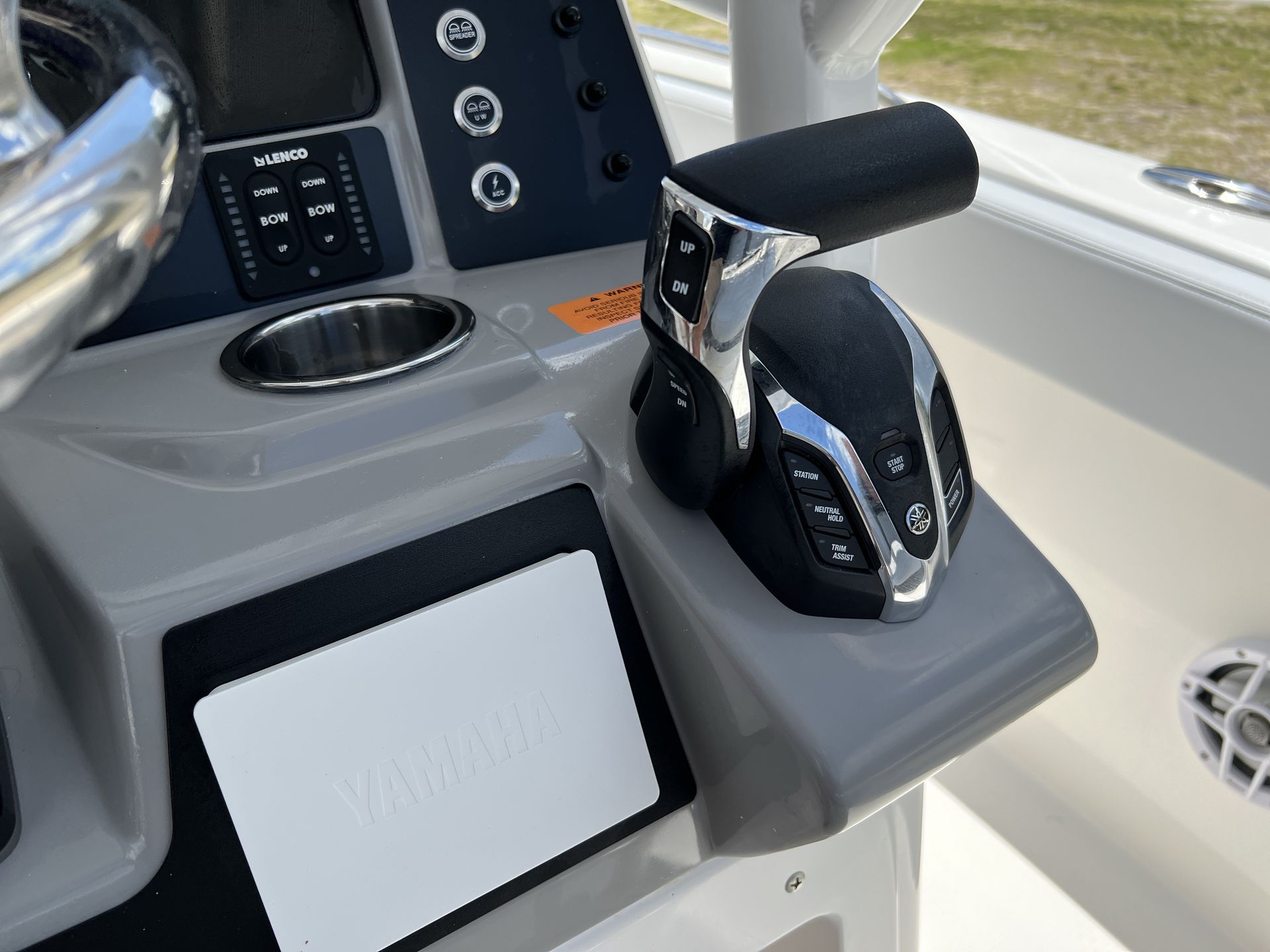 2025 Robalo 230 CC - Photo 19