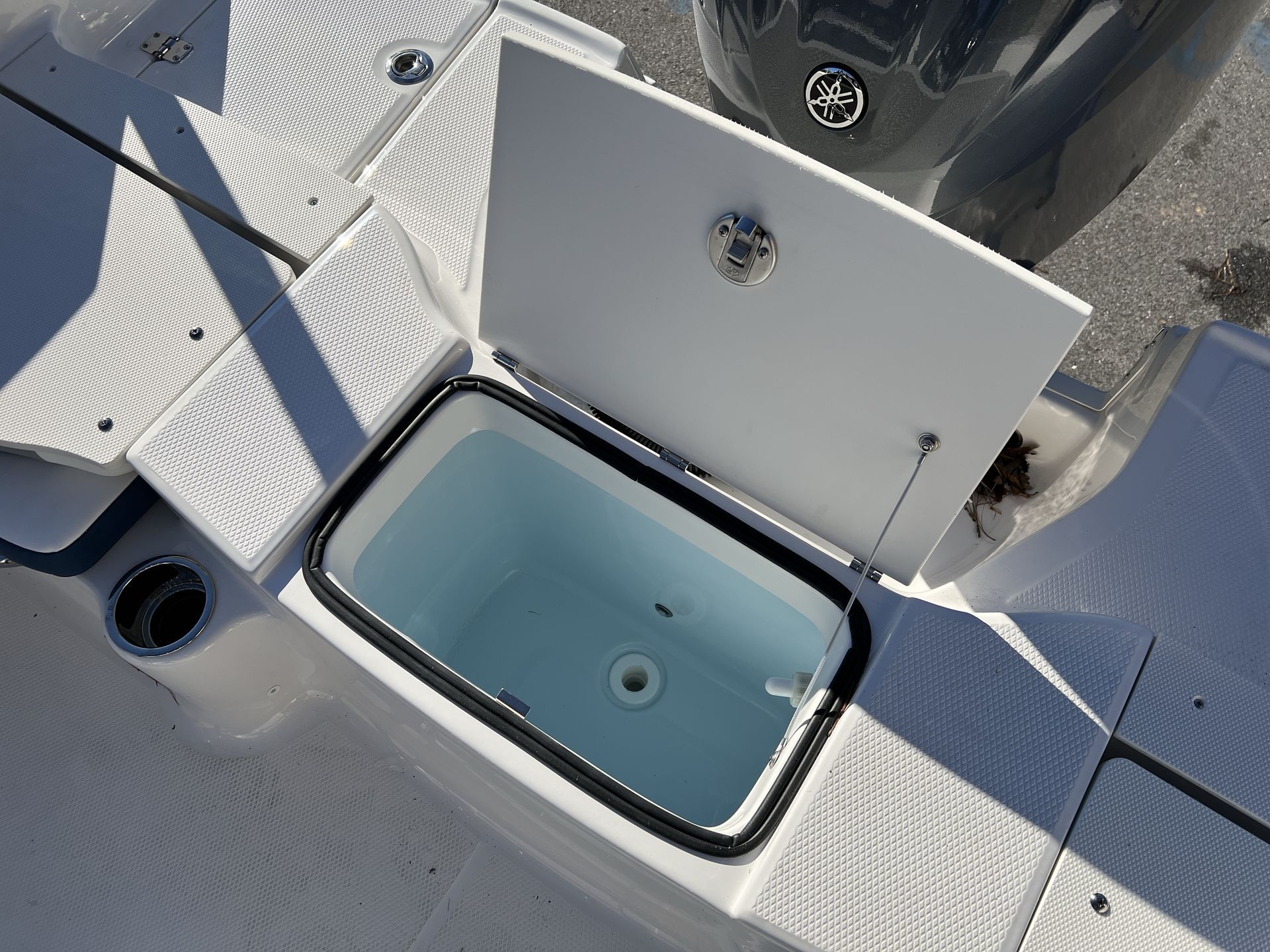 2025 Robalo 180 CC - Photo 14
