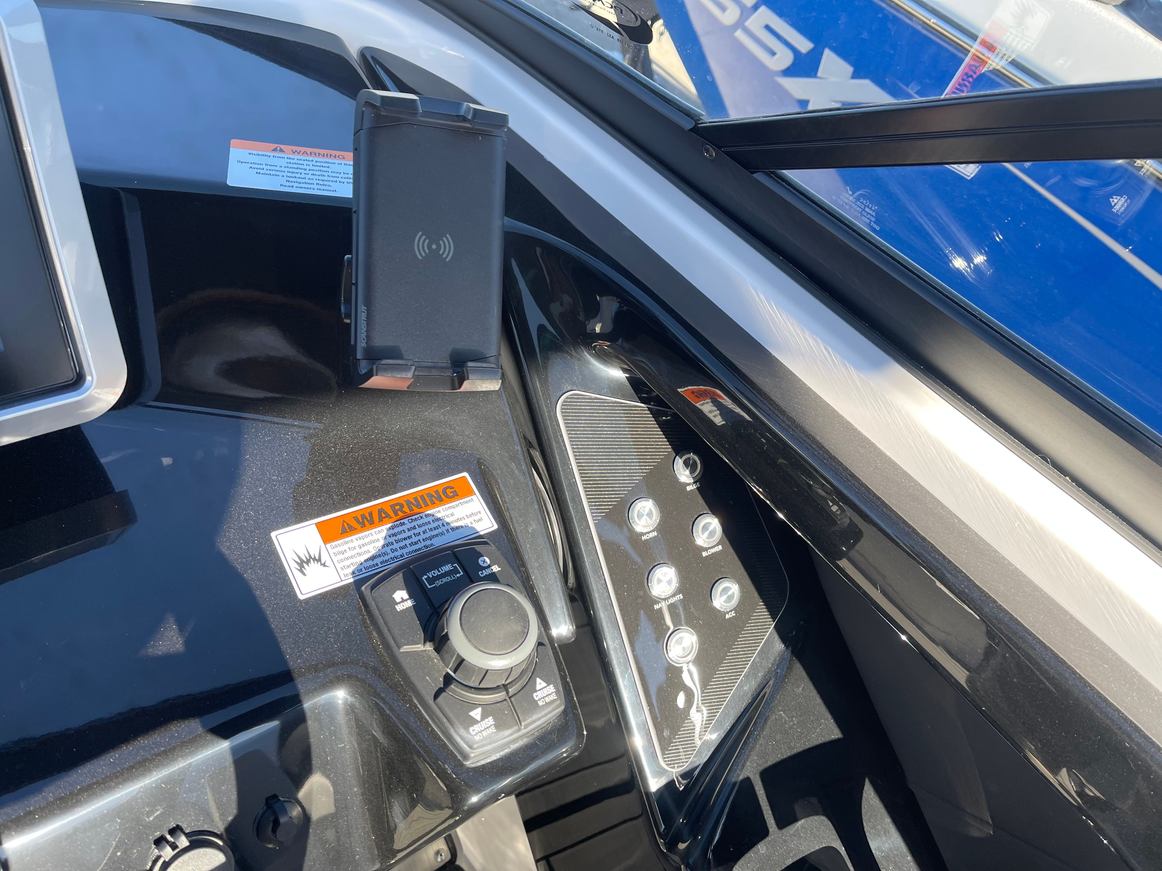 2025 Yamaha 252 SE — photo 19 view