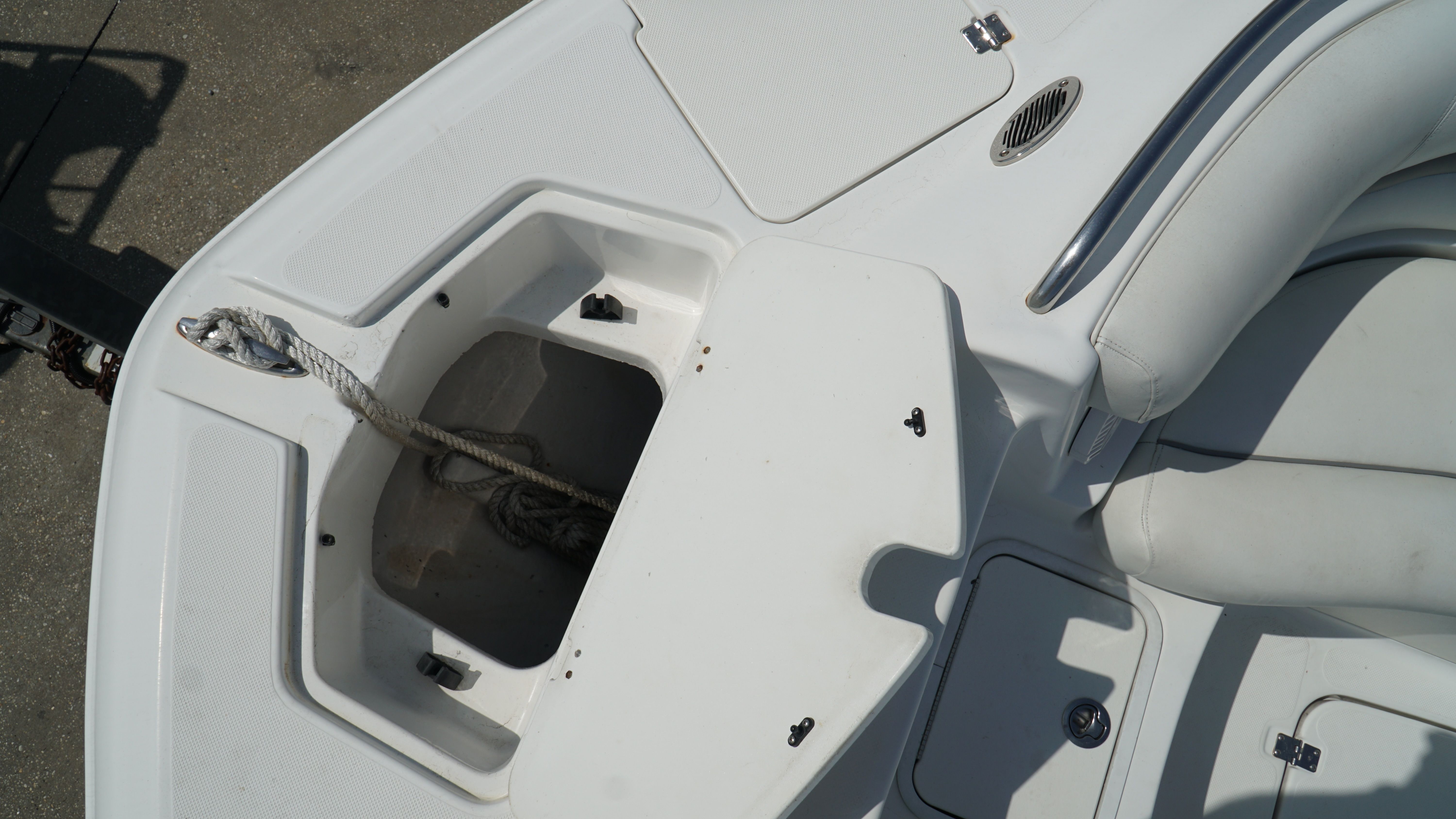 2015 Hurricane Sundeck 2400 OB - Photo 21