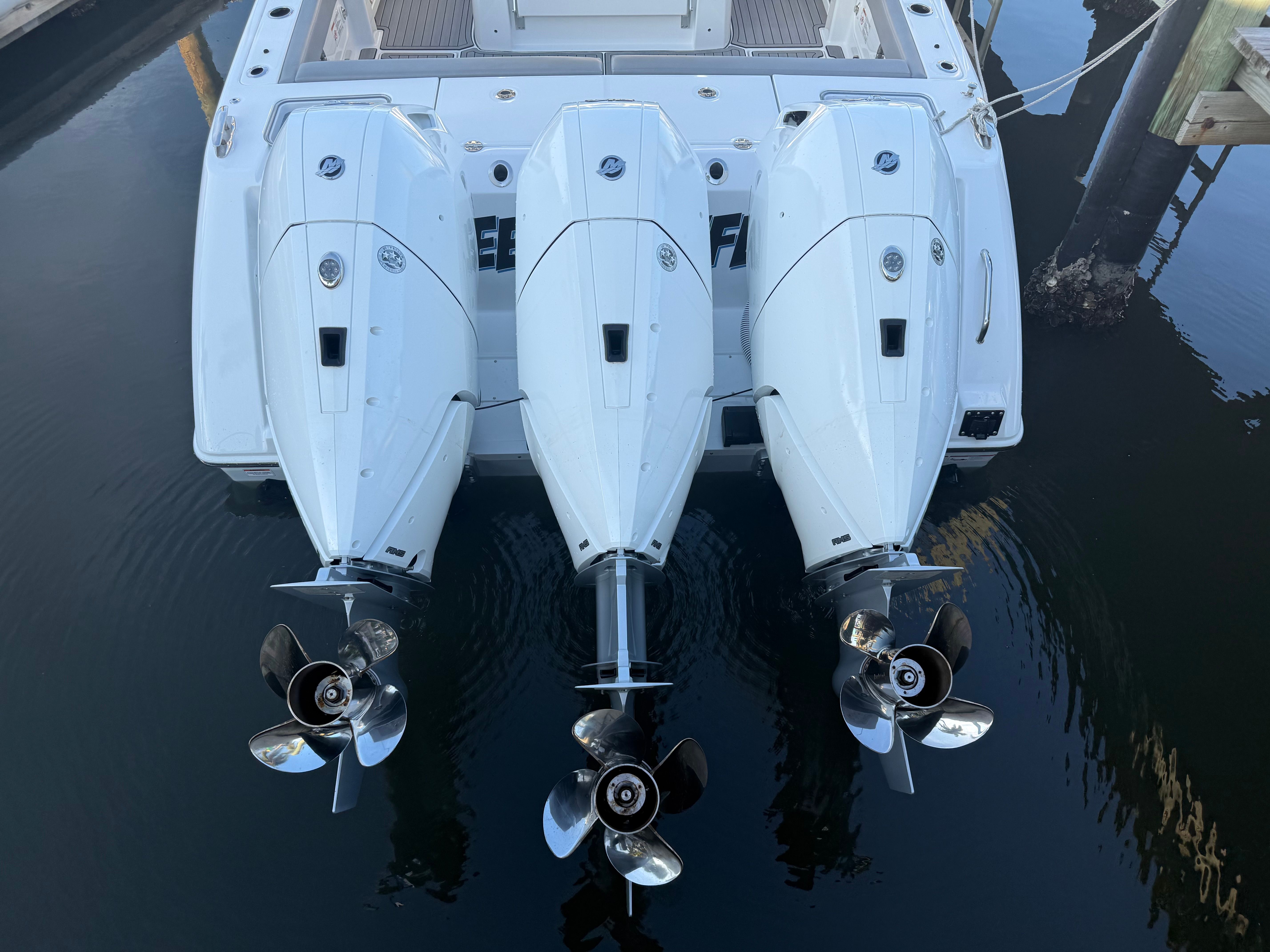 2026 Everglades 375 CC - Photo 32