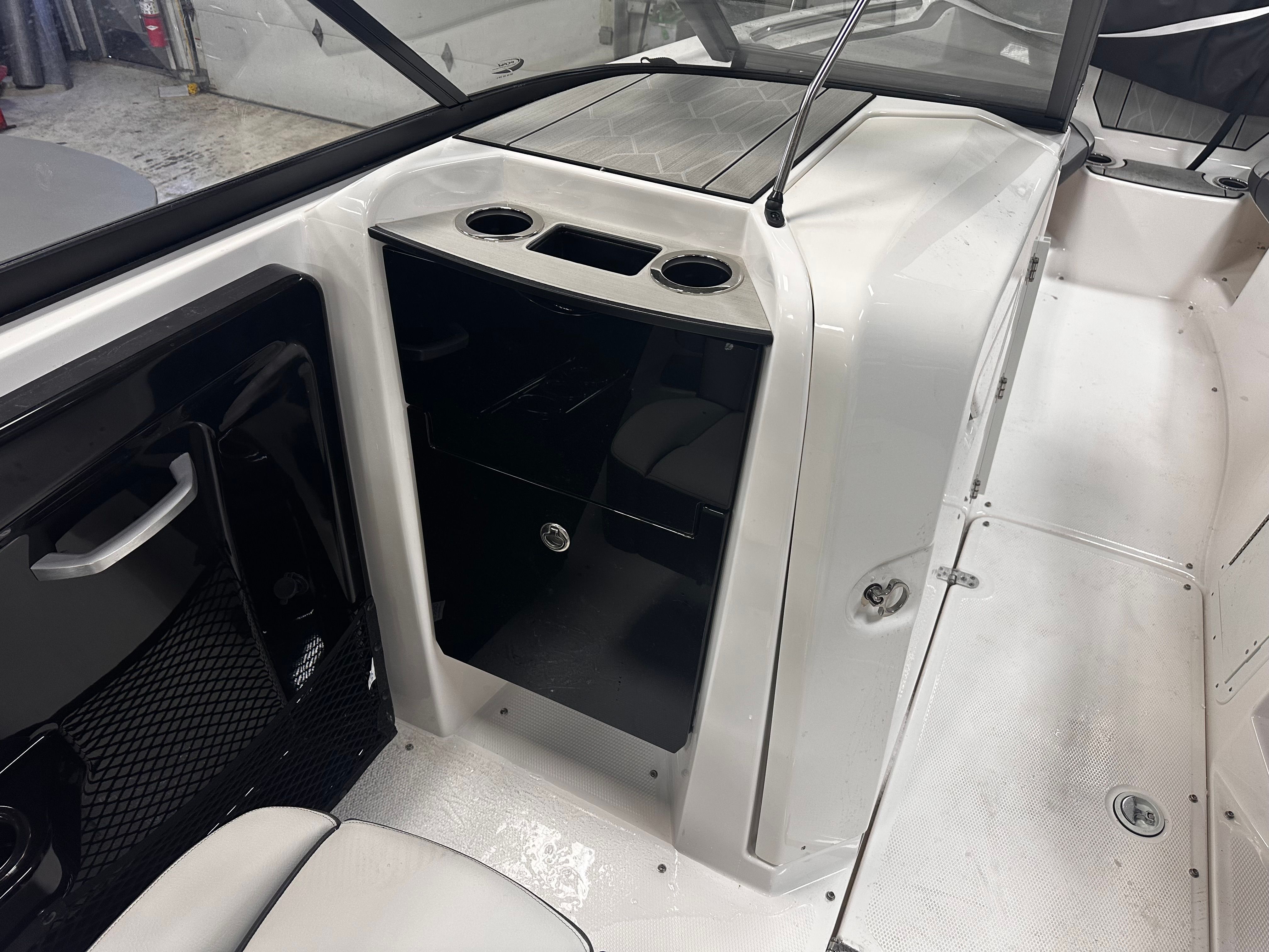 2025 Yamaha 252 XE — photo 20 view