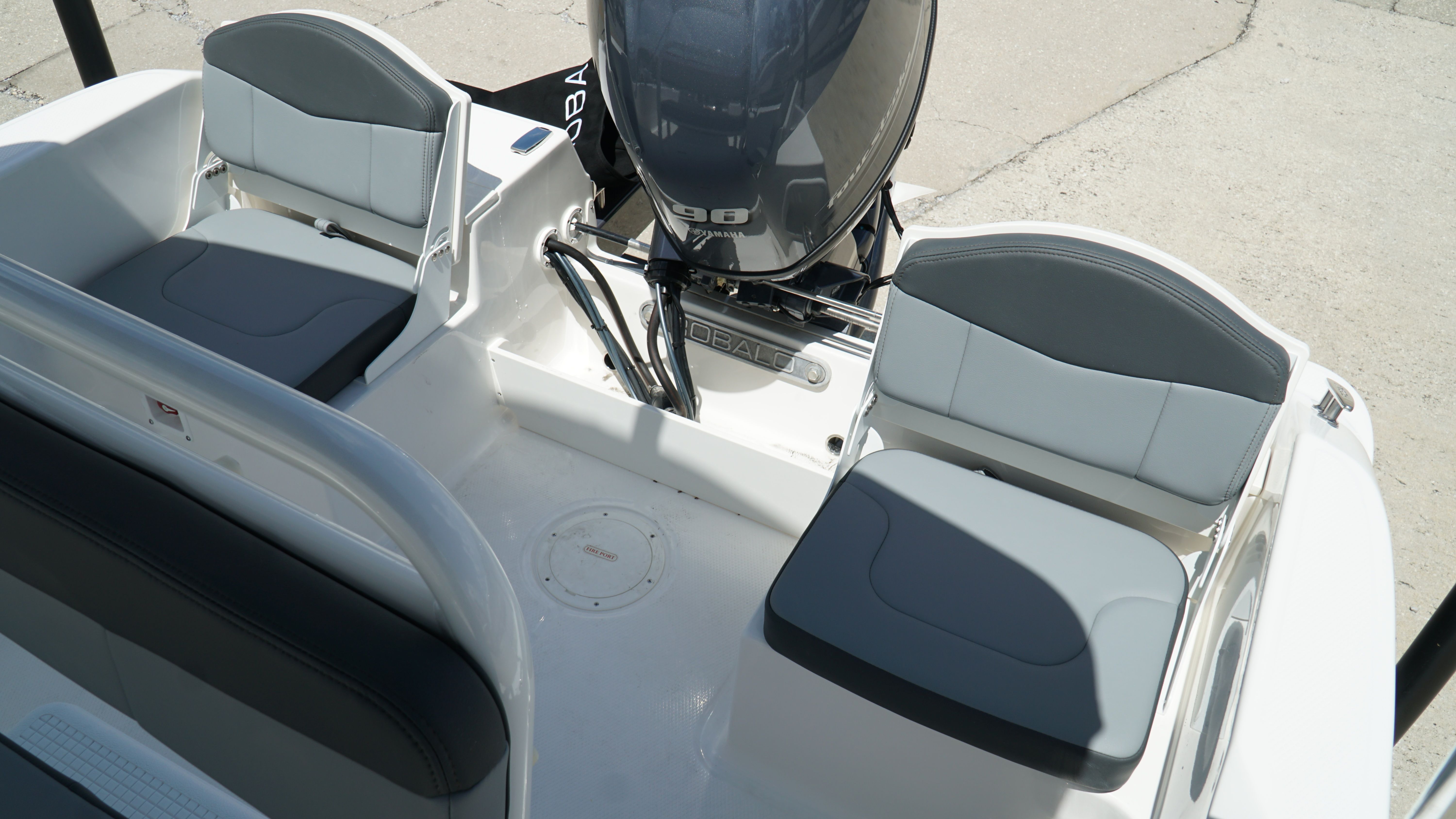 2025 Robalo 160 CC - Photo 22