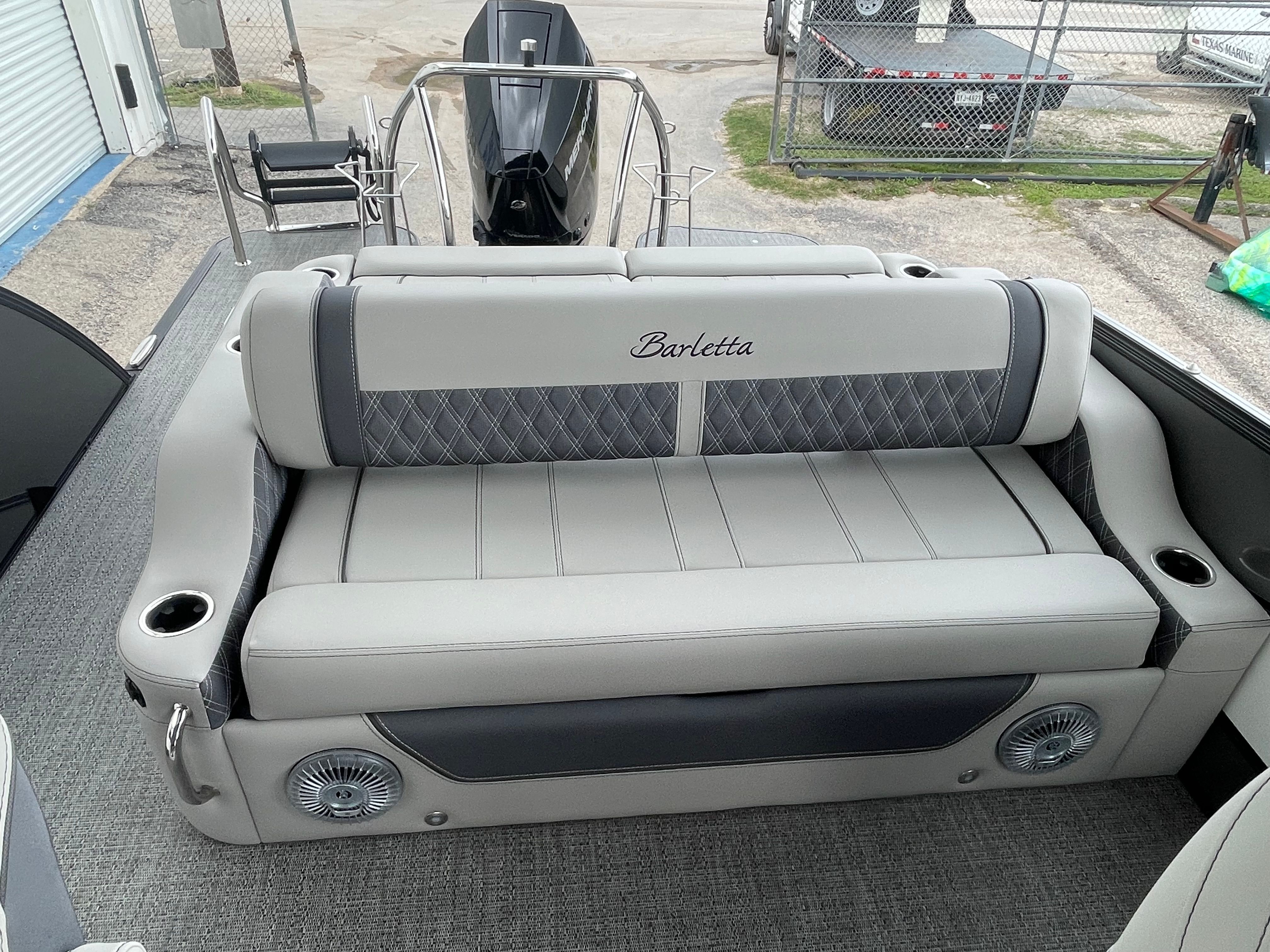 2025 Barletta Lusso L25UC - Photo 8