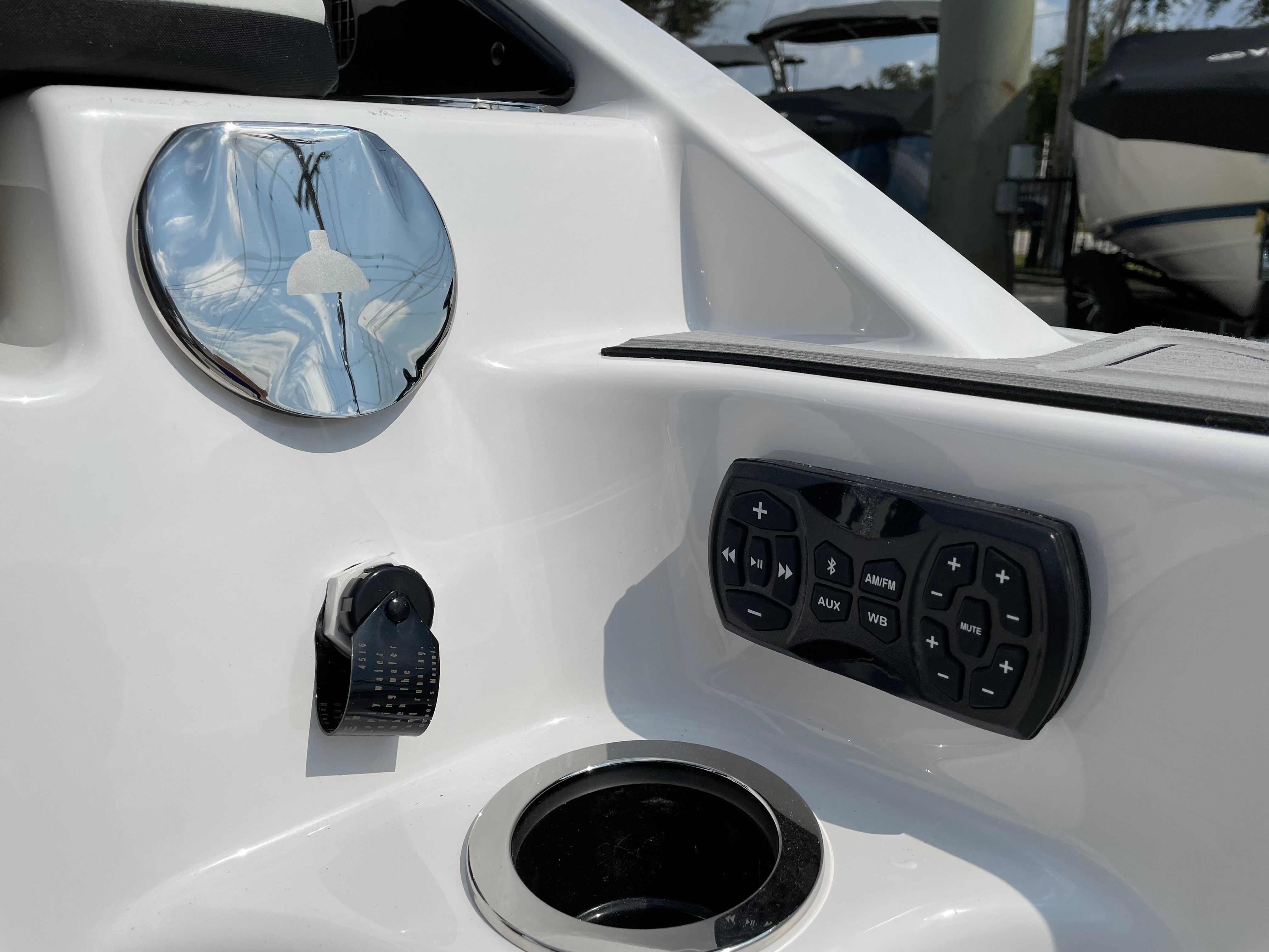 2025 Yamaha 252 S — photo 17 view