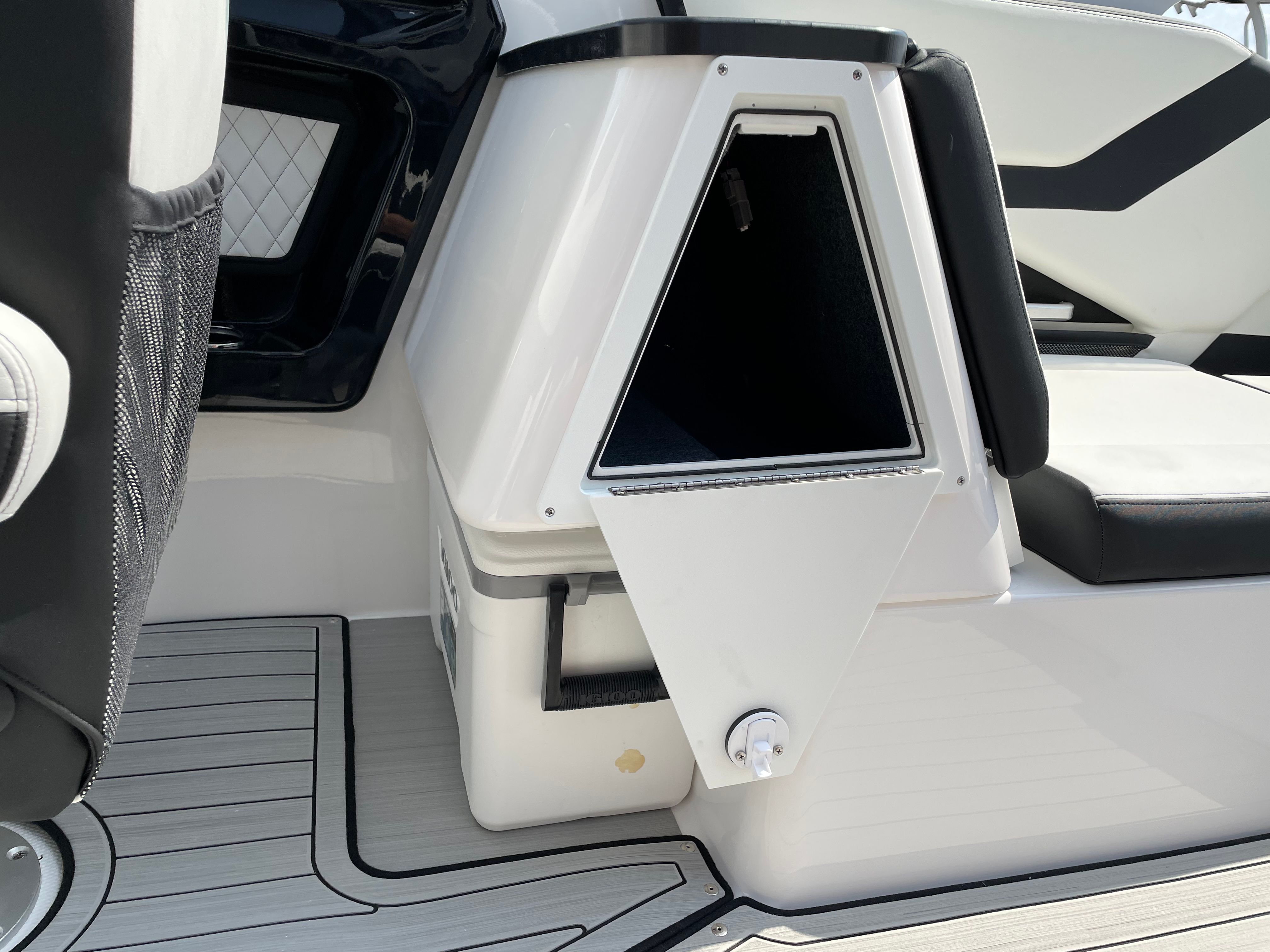 2025 Yamaha 252 S — photo 36 view