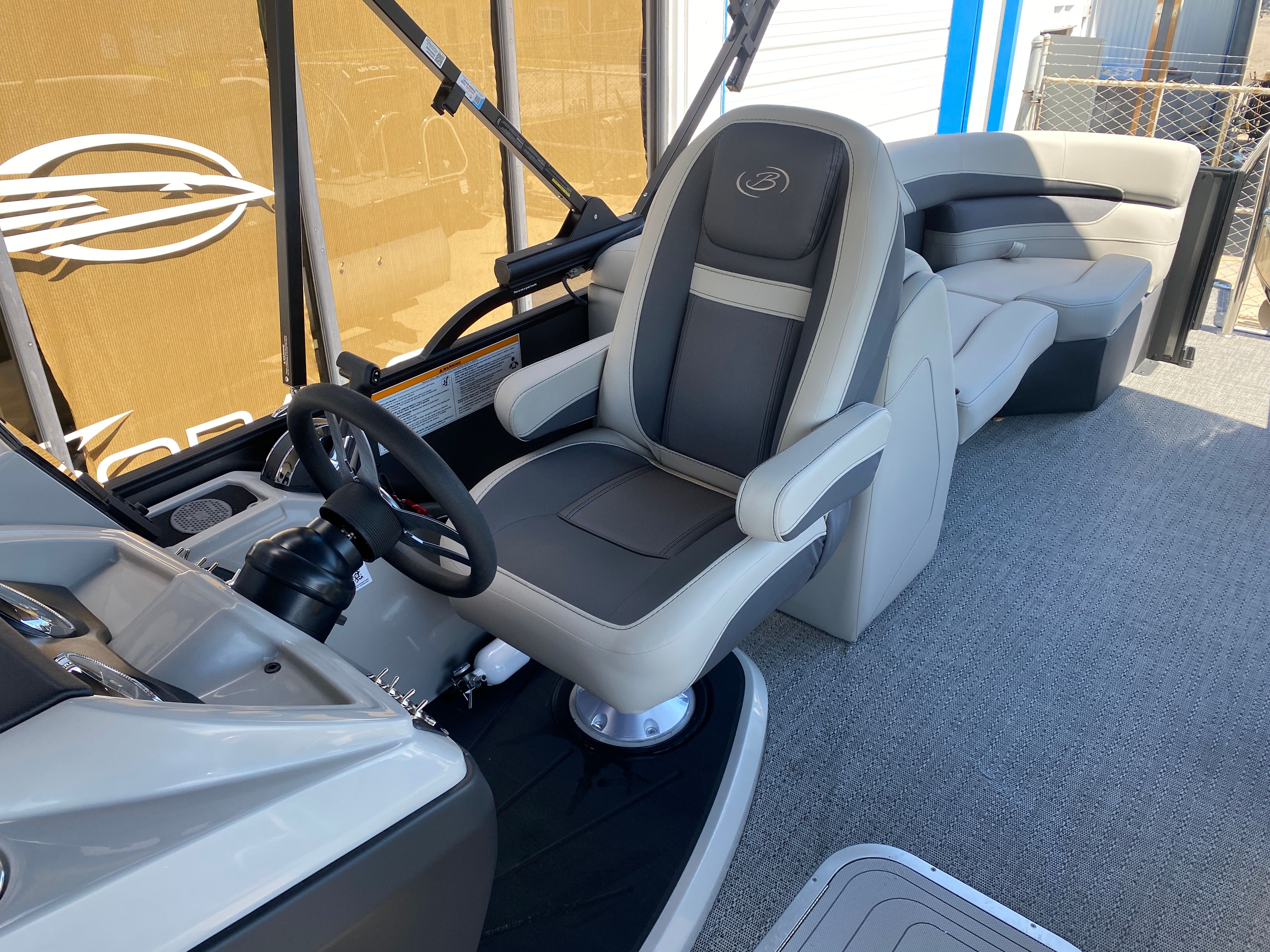 2025 Barletta Cabrio C22QC — photo 17 view