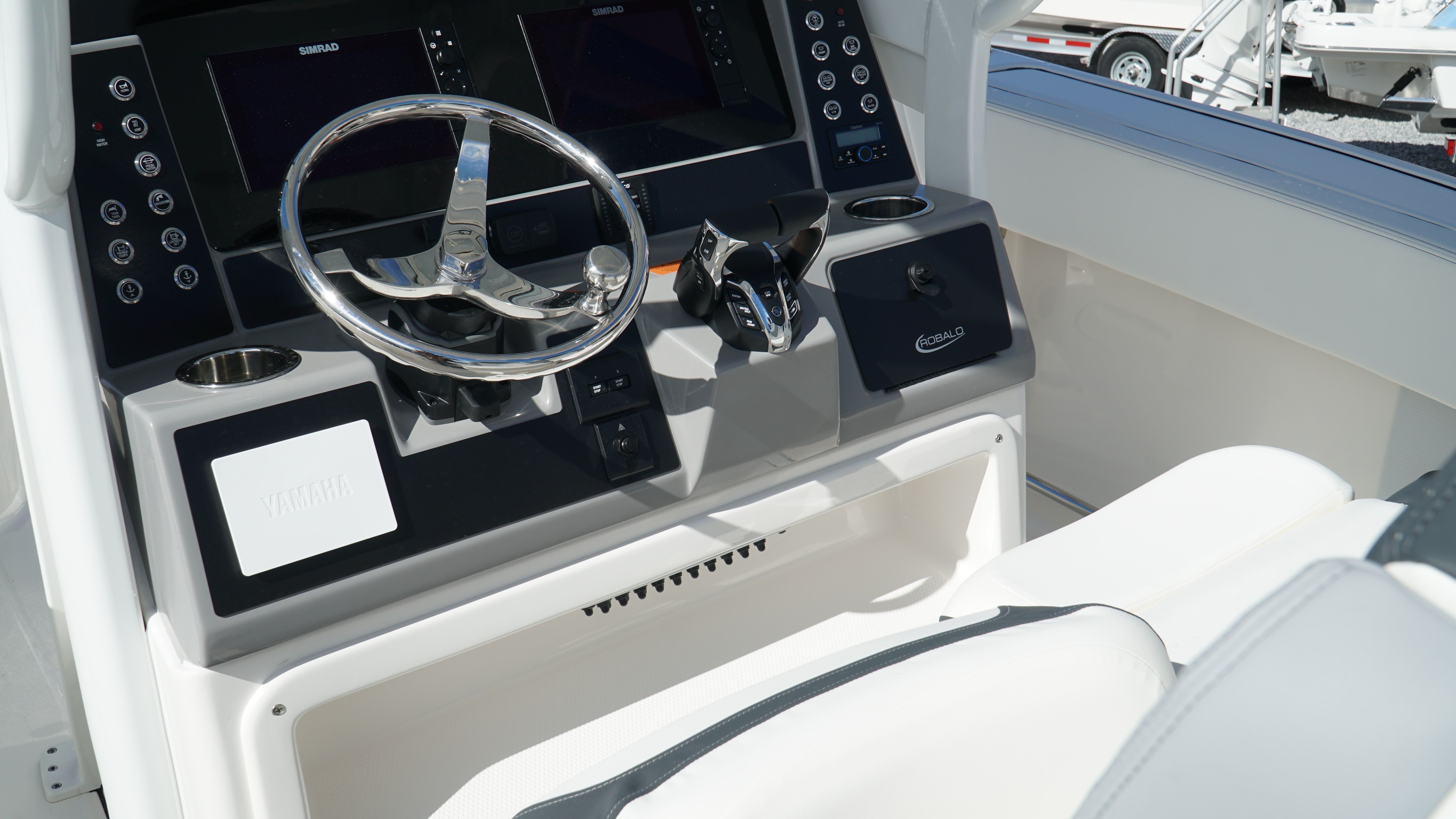 2025 Robalo 250 CC — photo 34 view