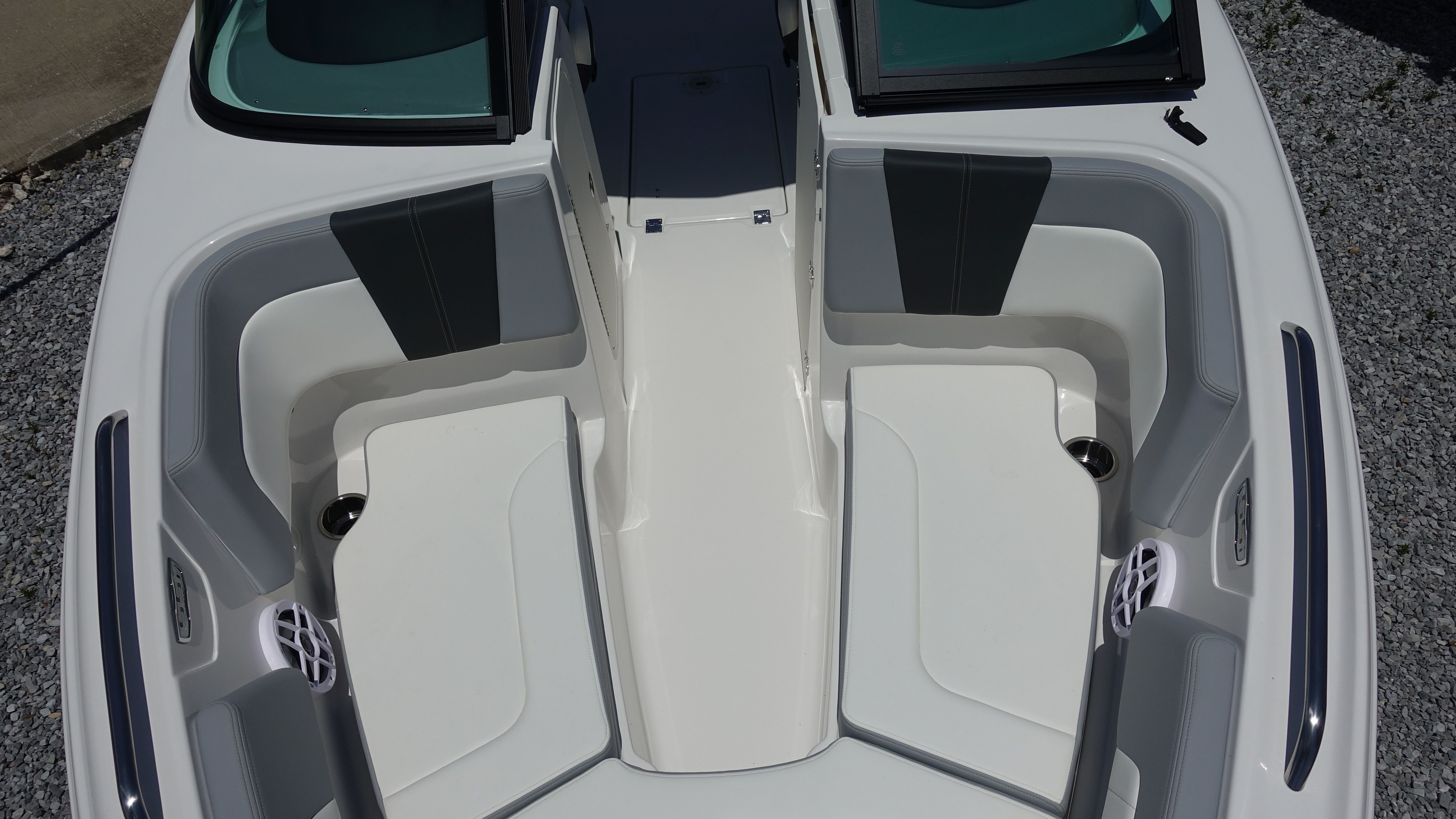 2025 Chaparral 23 SSI OB - Photo 27