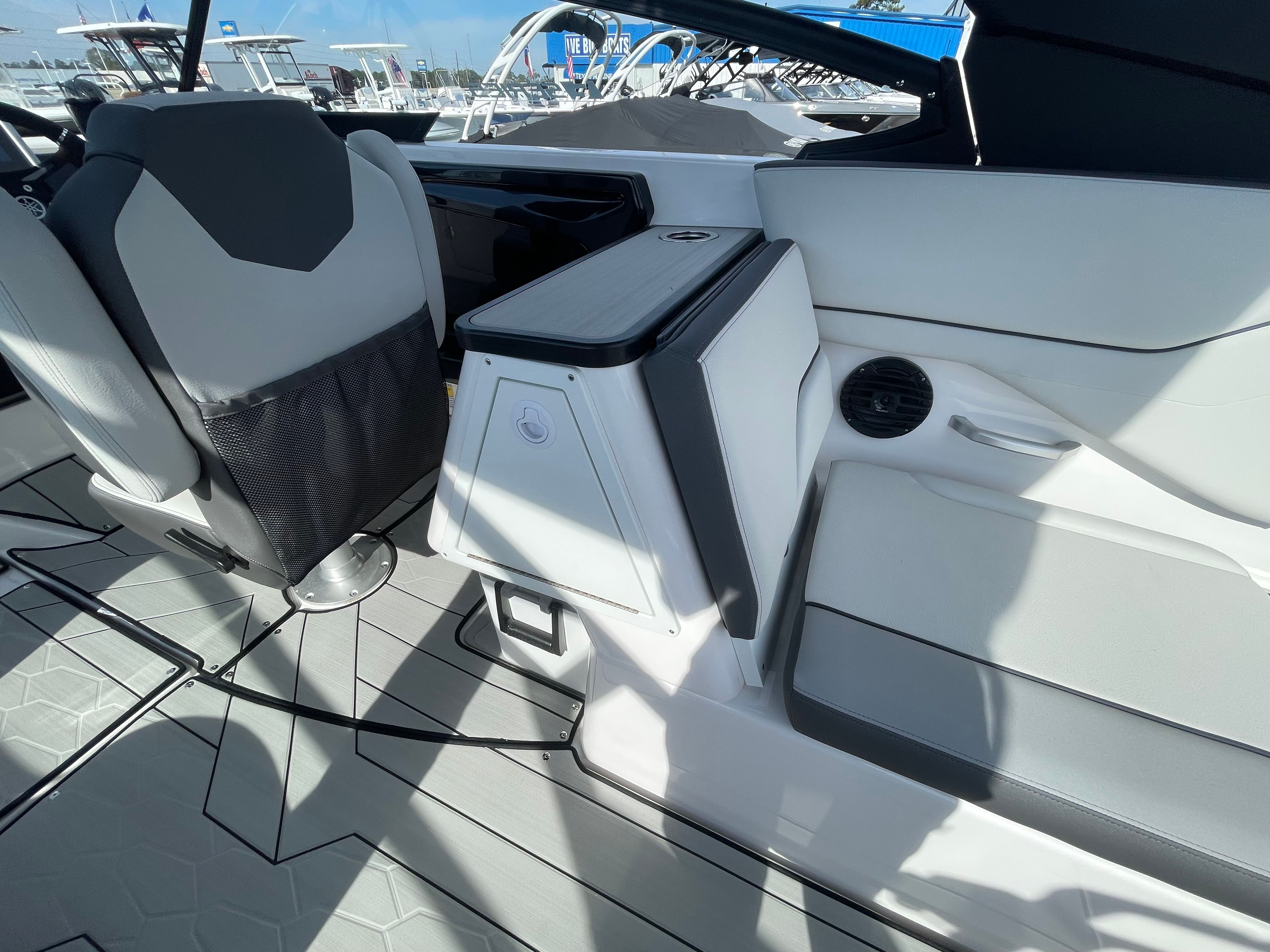 2025 Yamaha 252 XE - Photo 18