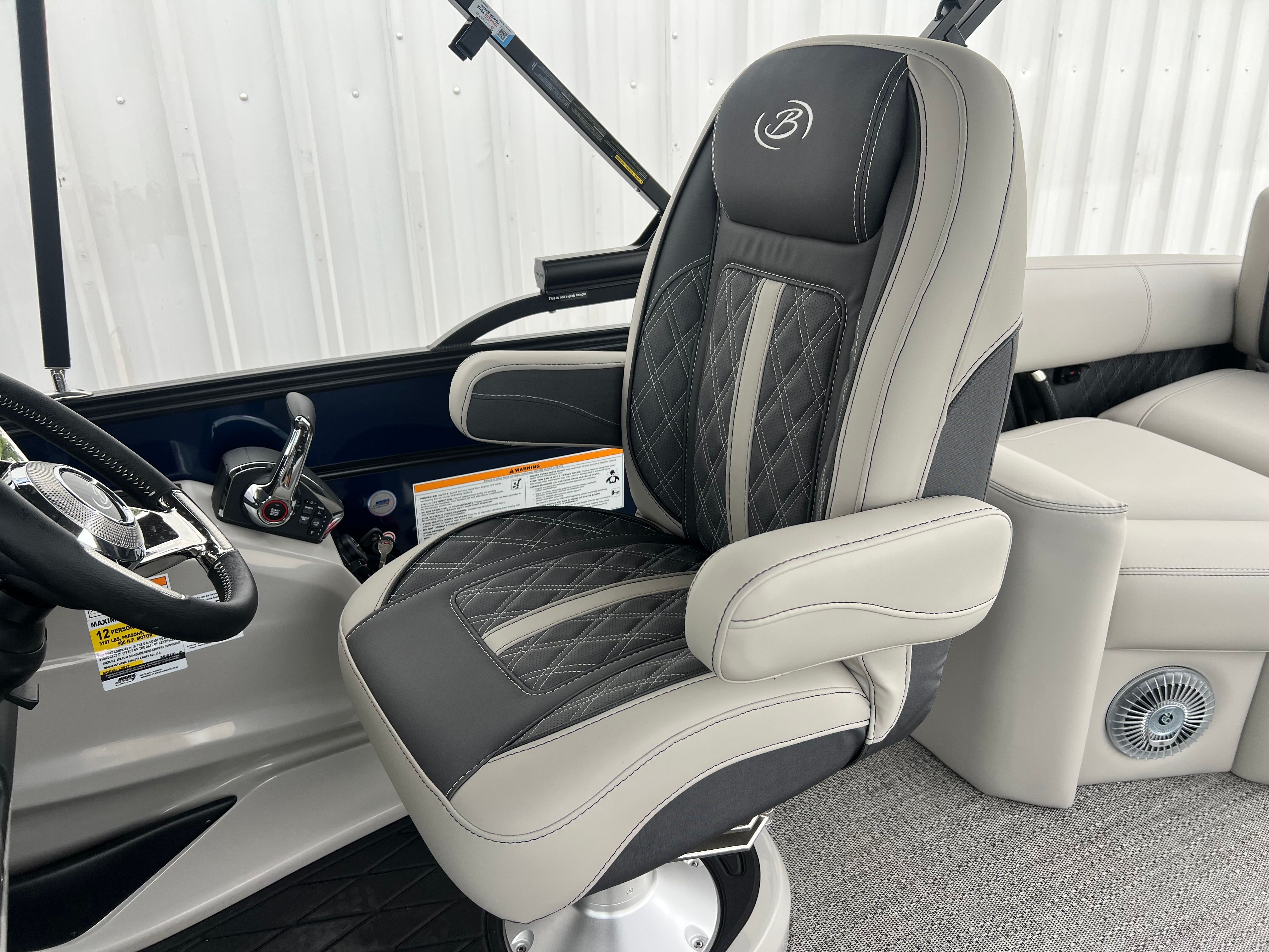 2025 Barletta Lusso L25M - Photo 23