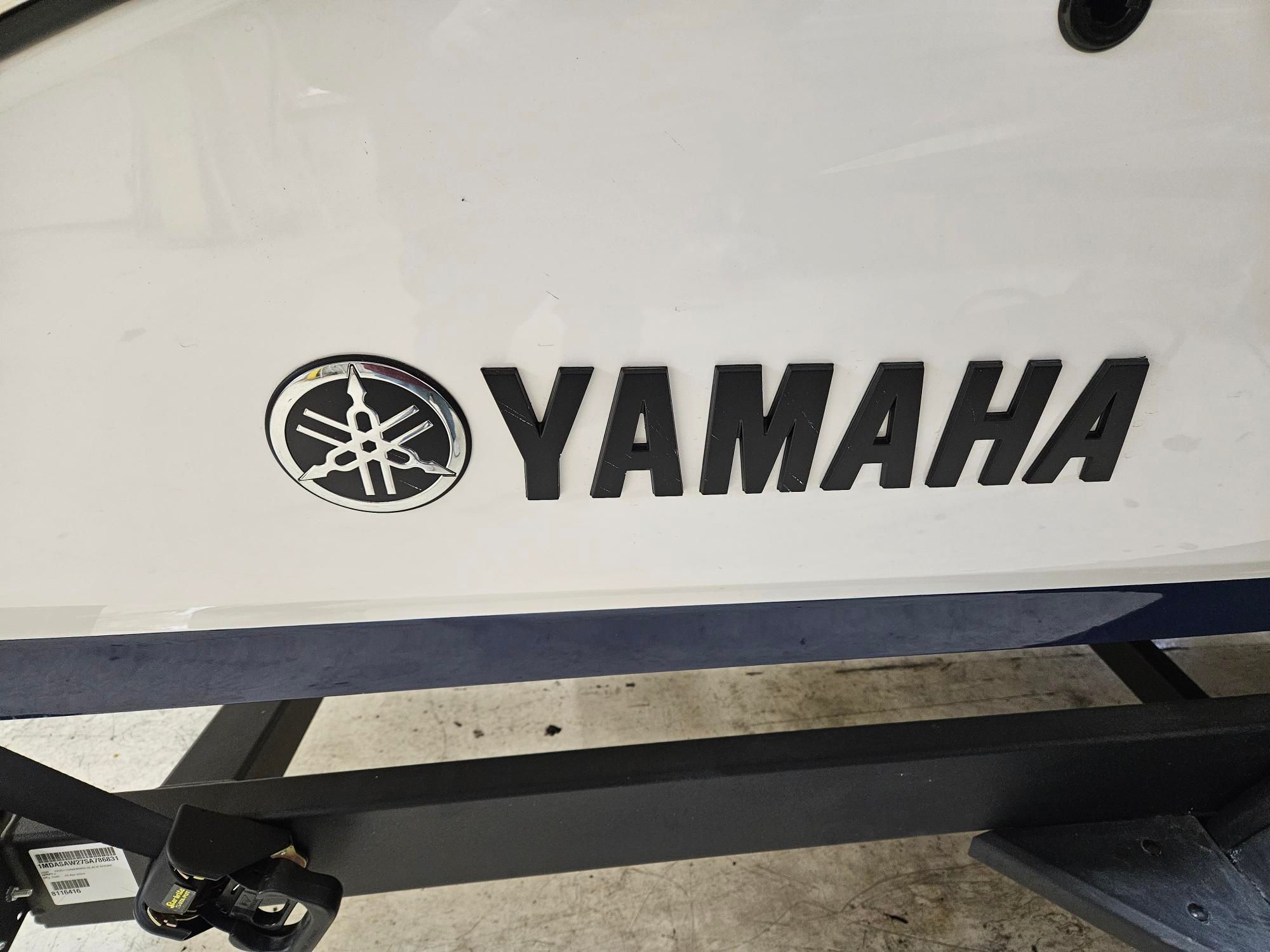 2025 Yamaha 252 S — photo 14 view