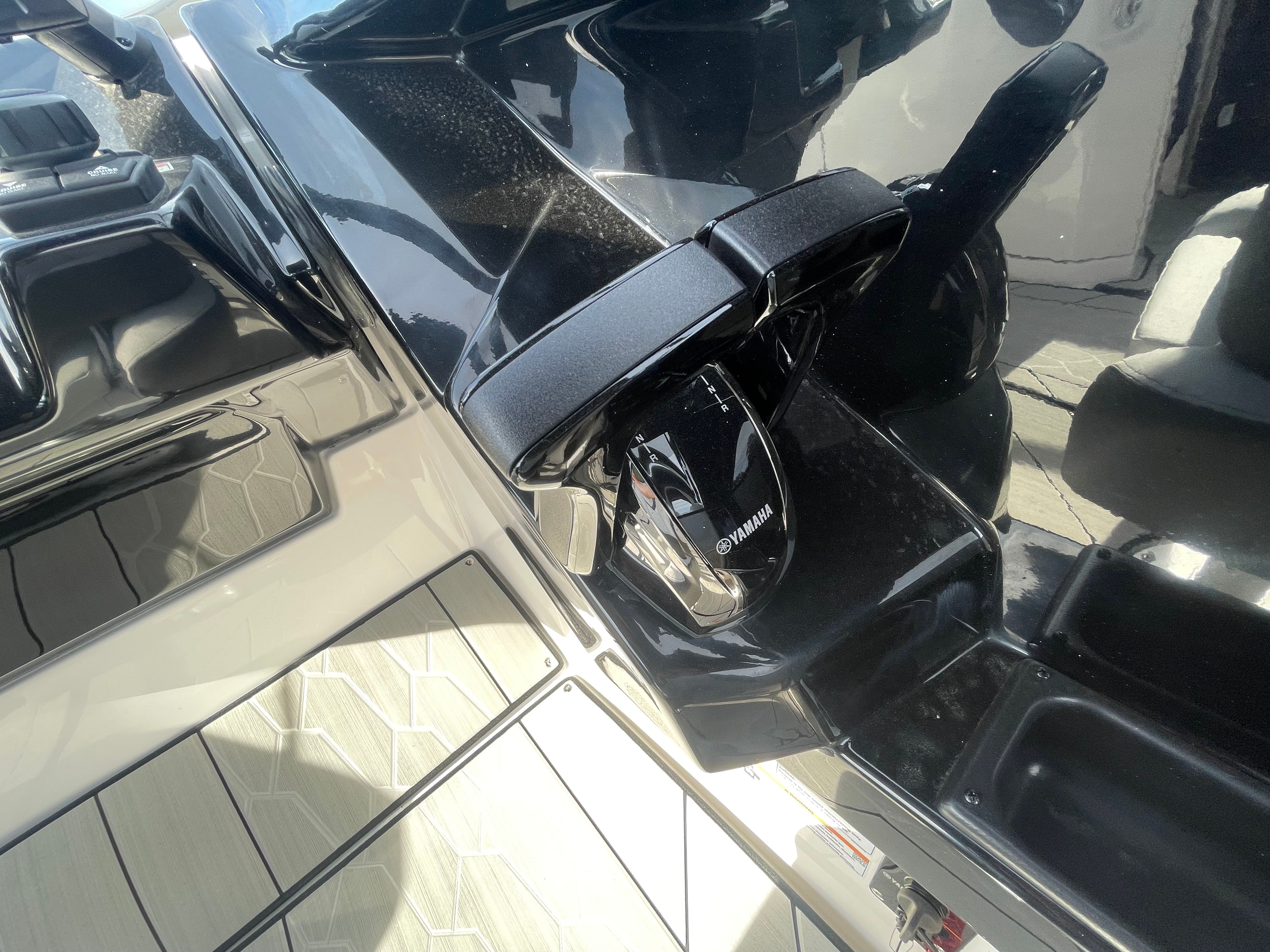 2025 Yamaha 252 XE — photo 22 view