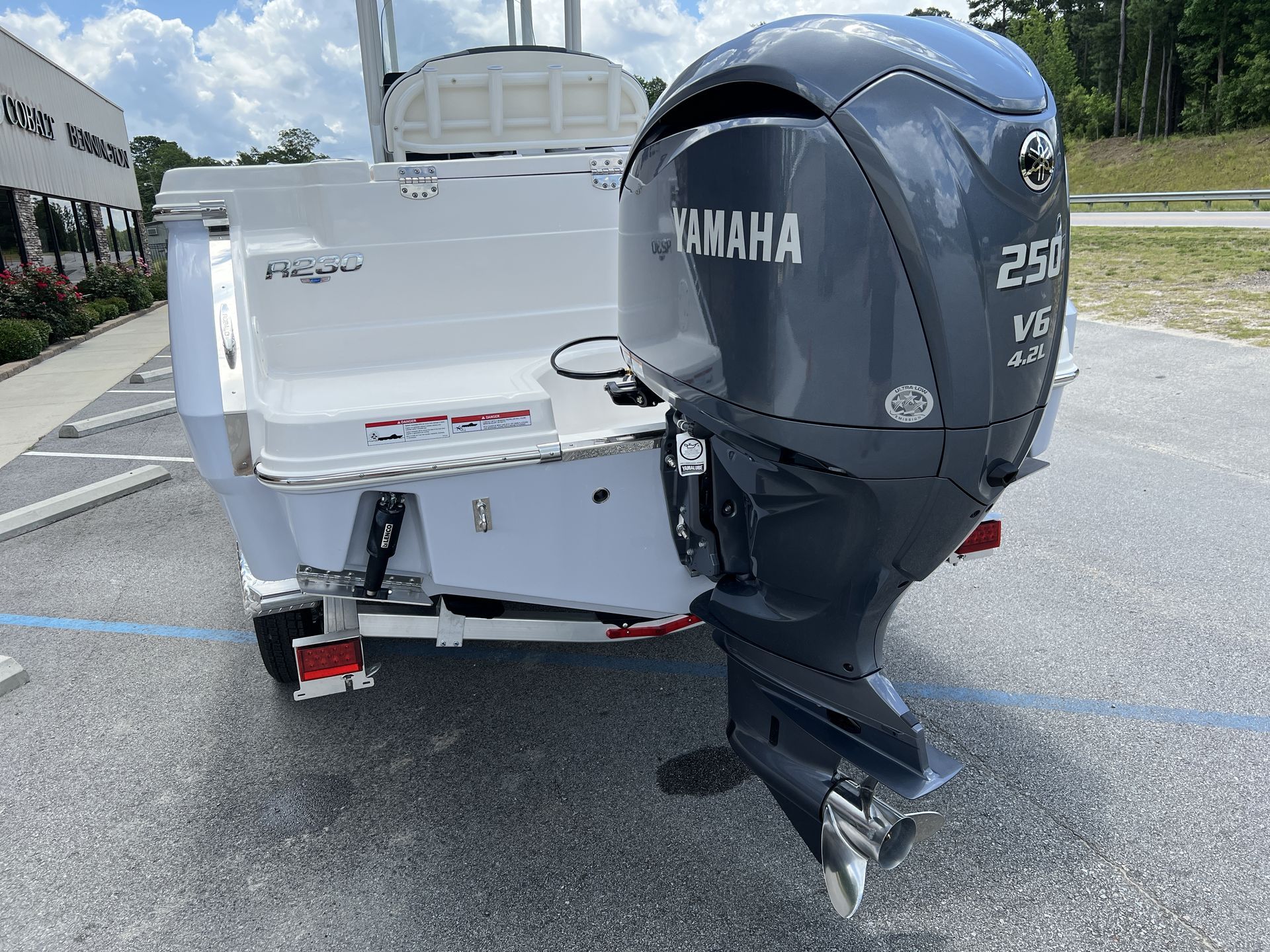 2025 Robalo 230 CC - Photo 14