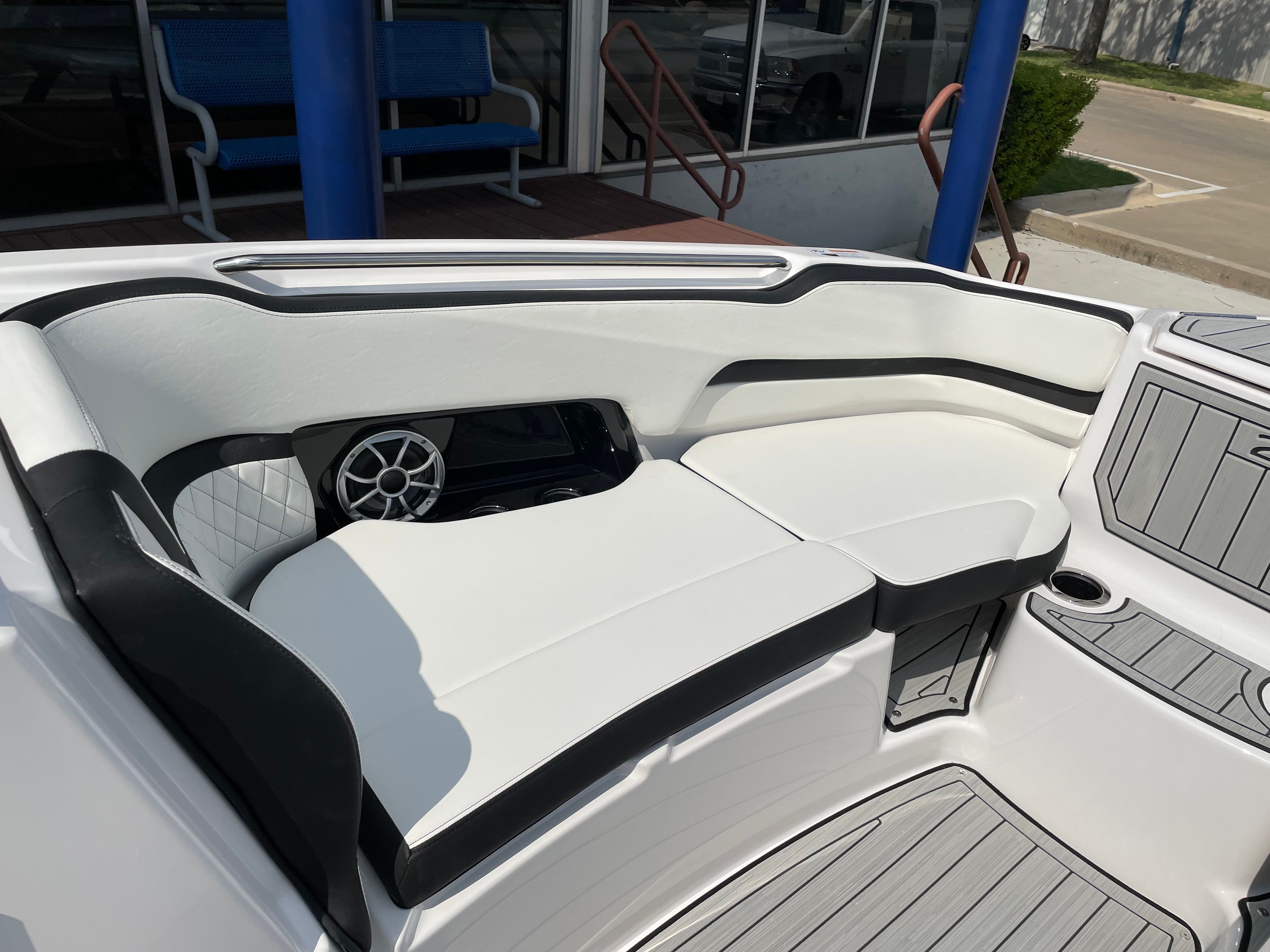 2025 Yamaha 252 S — photo 24 view