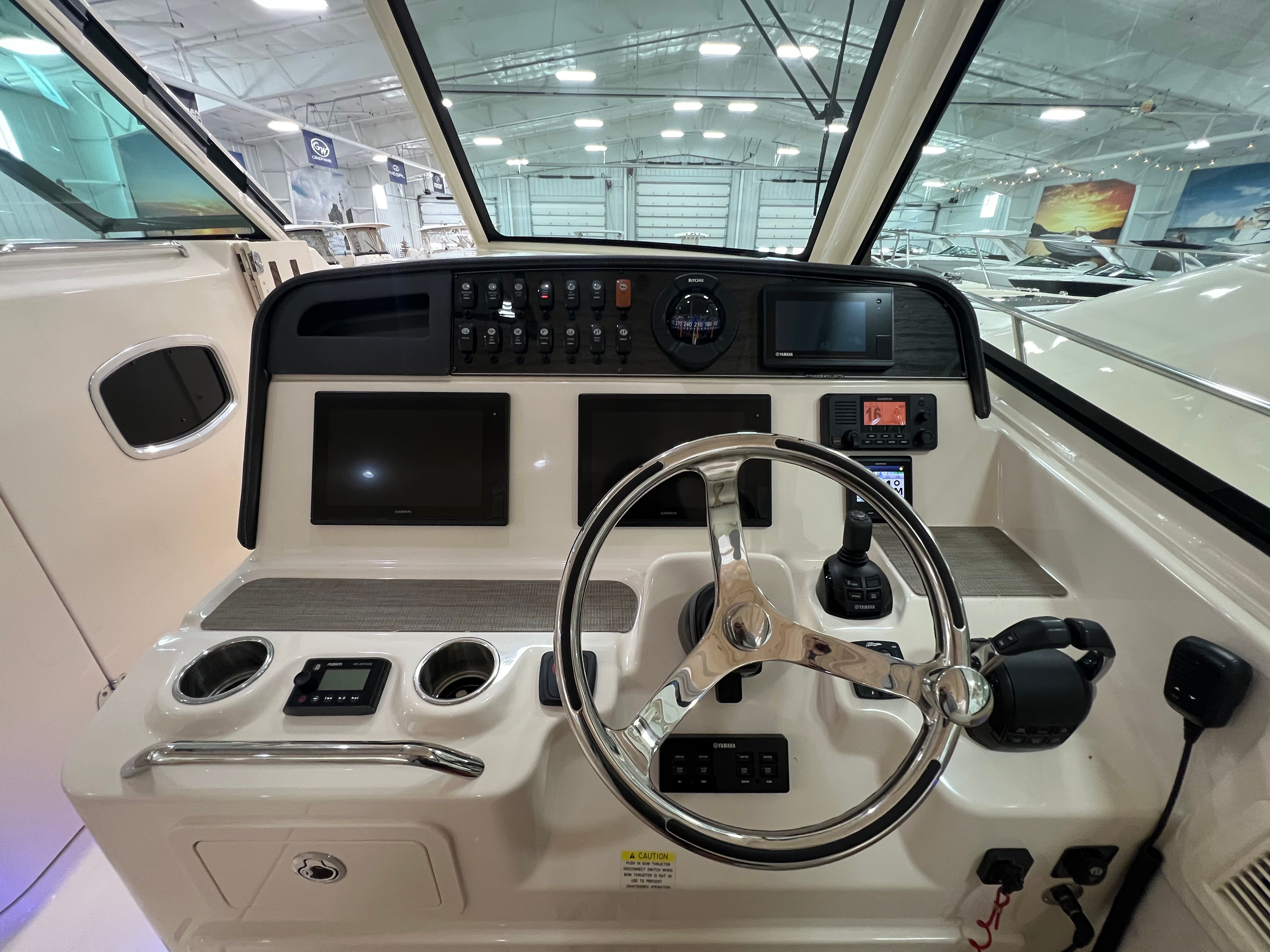 2020 Grady white Freedom 375 — photo 27 view