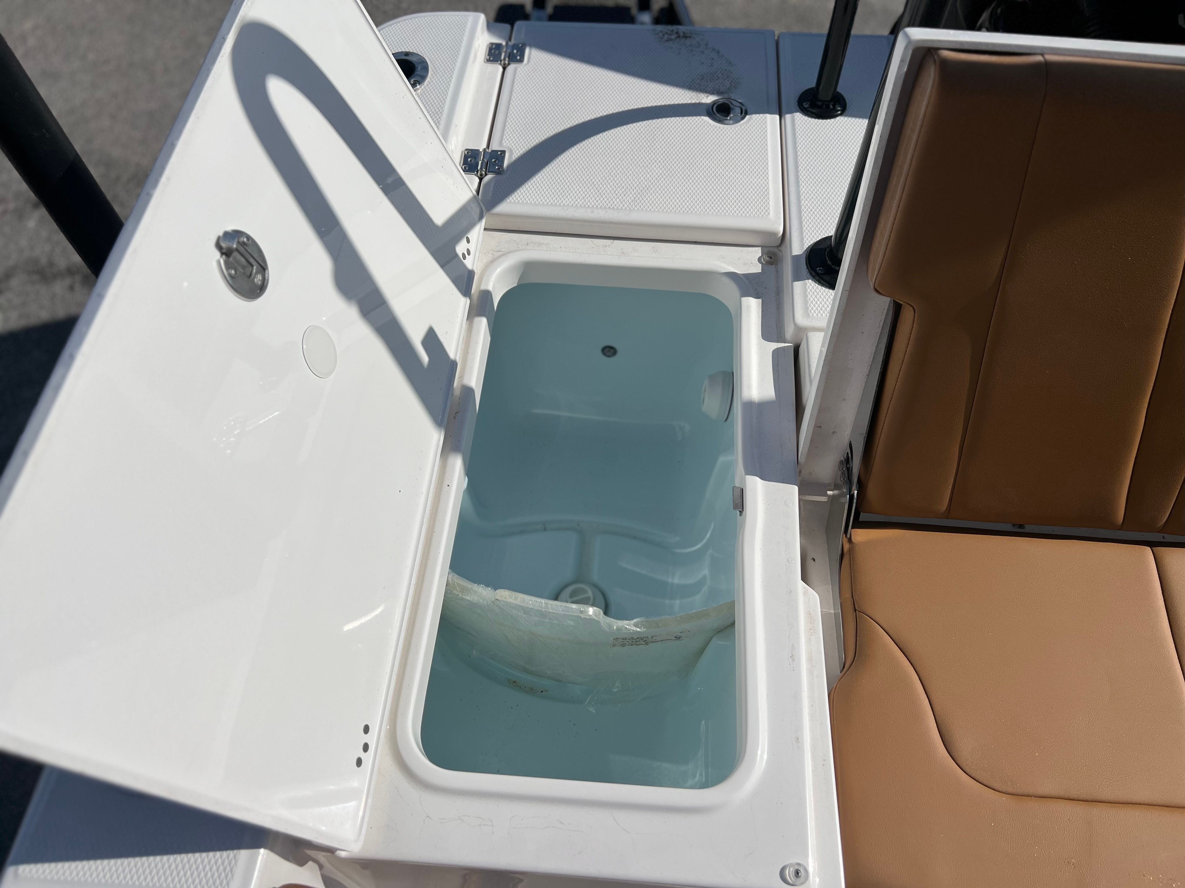 2025 Robalo 266 Cayman - Photo 25