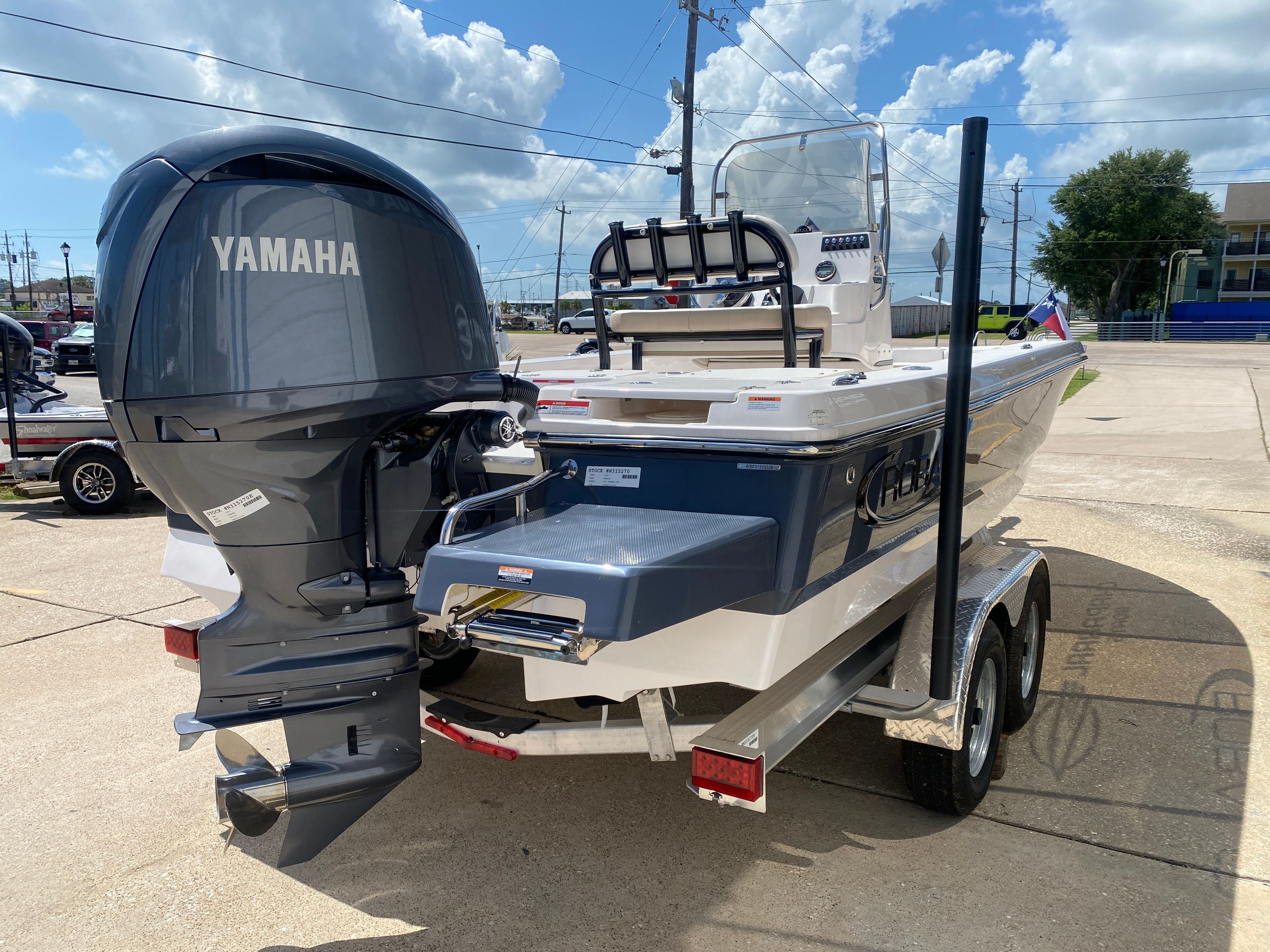 2025 Robalo 206 Cayman STD - Photo 2