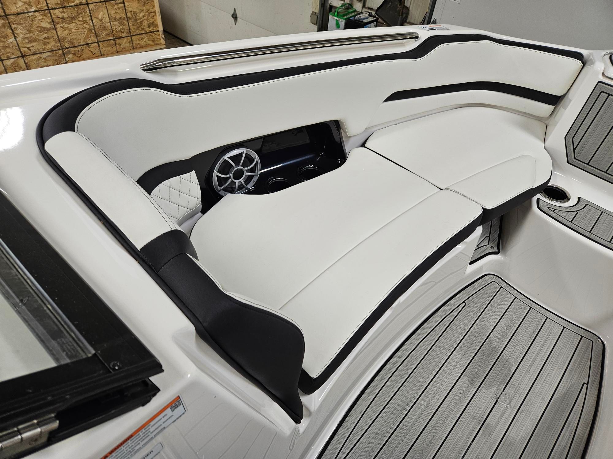 2025 Yamaha 252 S — photo 22 view