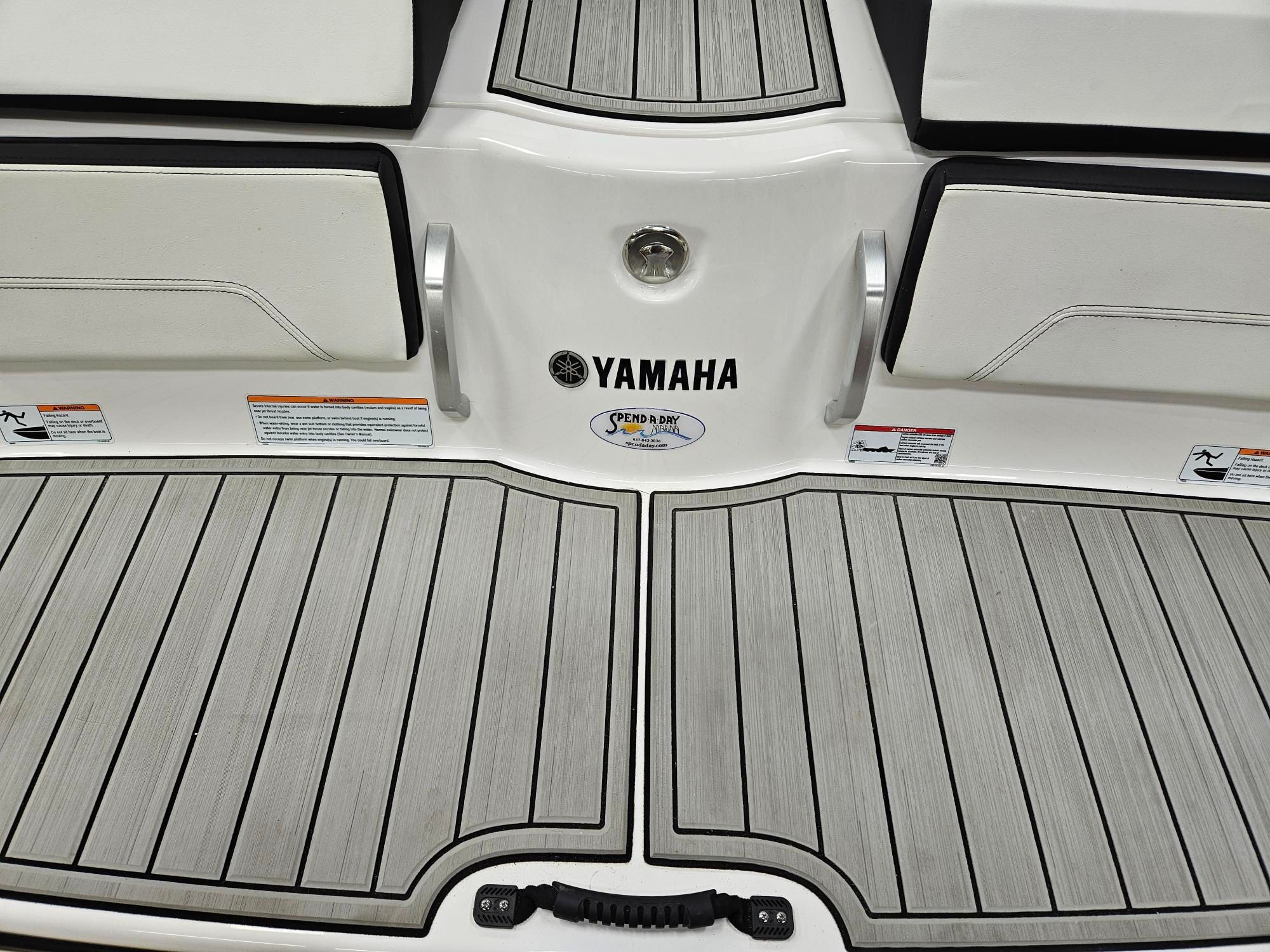 2025 Yamaha 252 S — photo 15 view