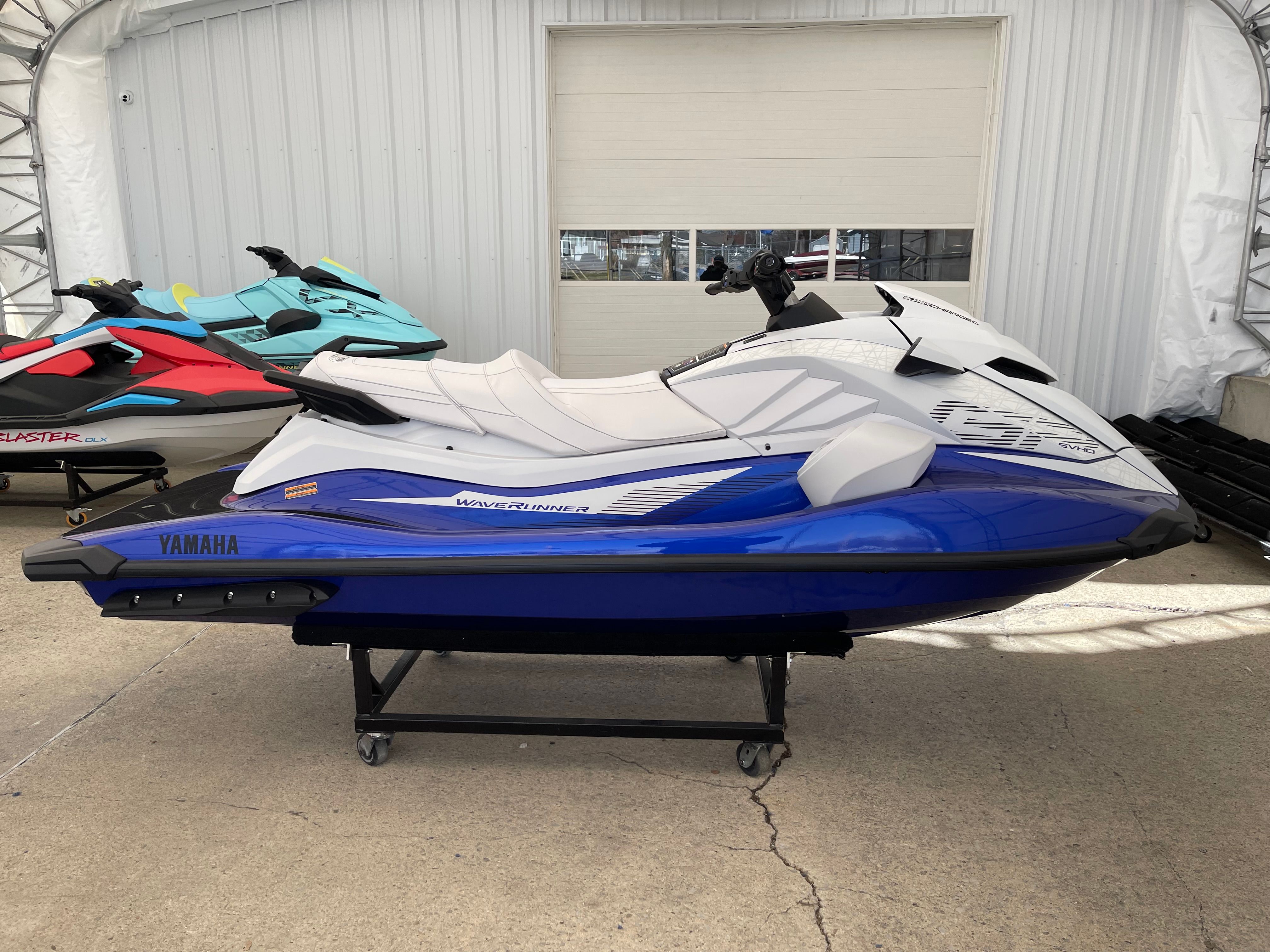 2025 Yamaha GP SVHO W/Audio — interior view