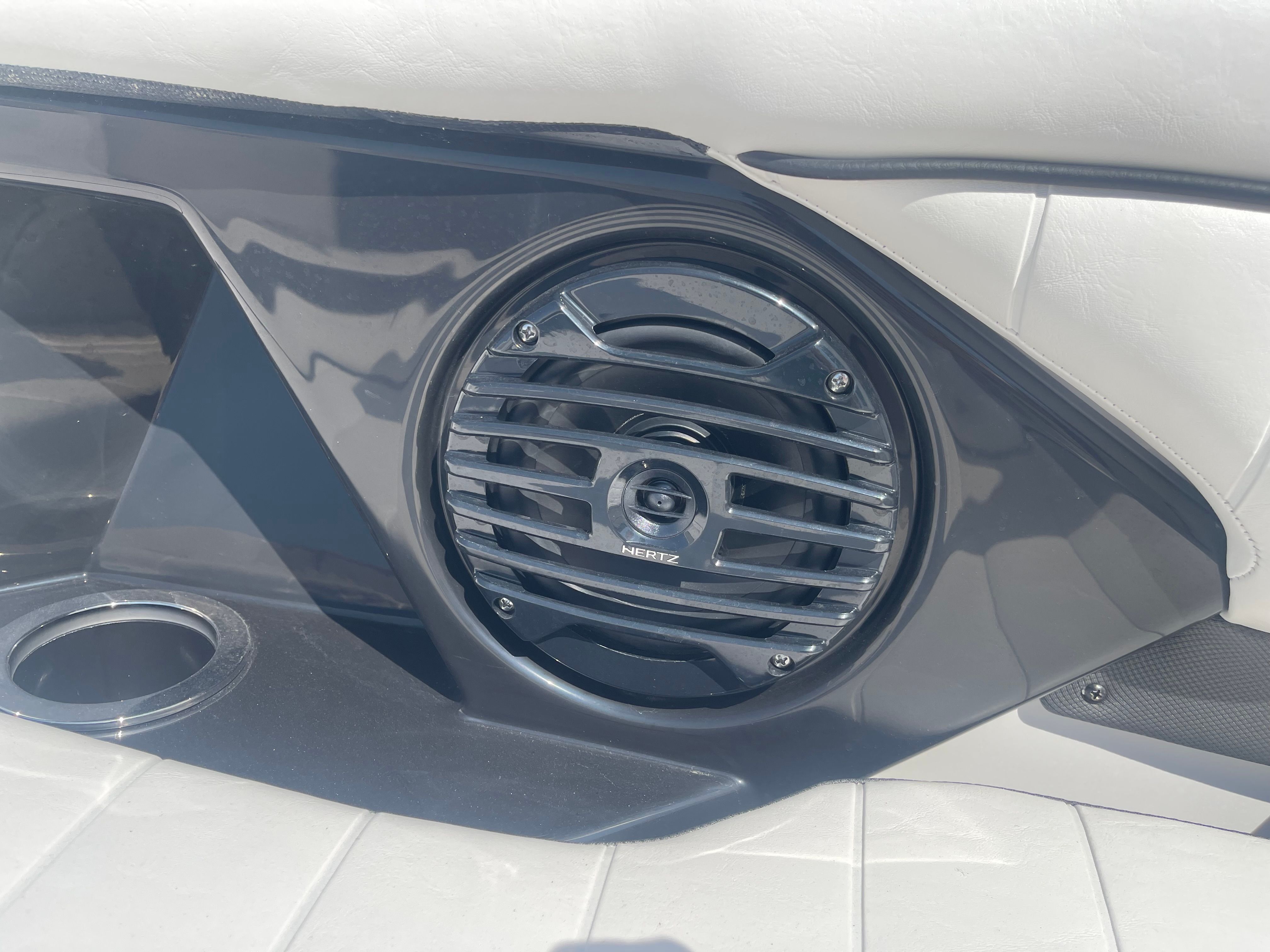 2025 Yamaha 255 FSH Sport E - Photo 10