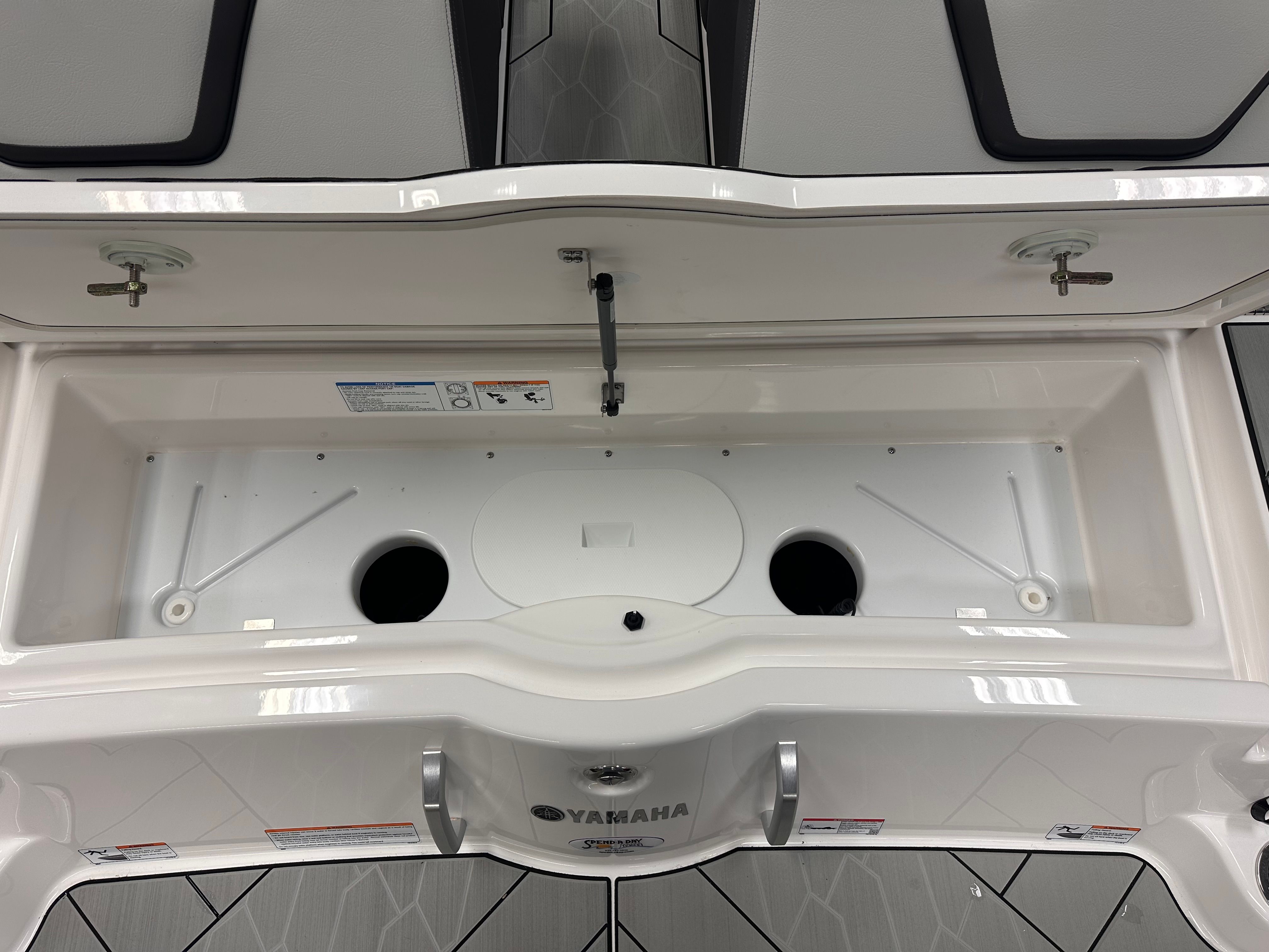 2025 Yamaha 252 XE — photo 15 view