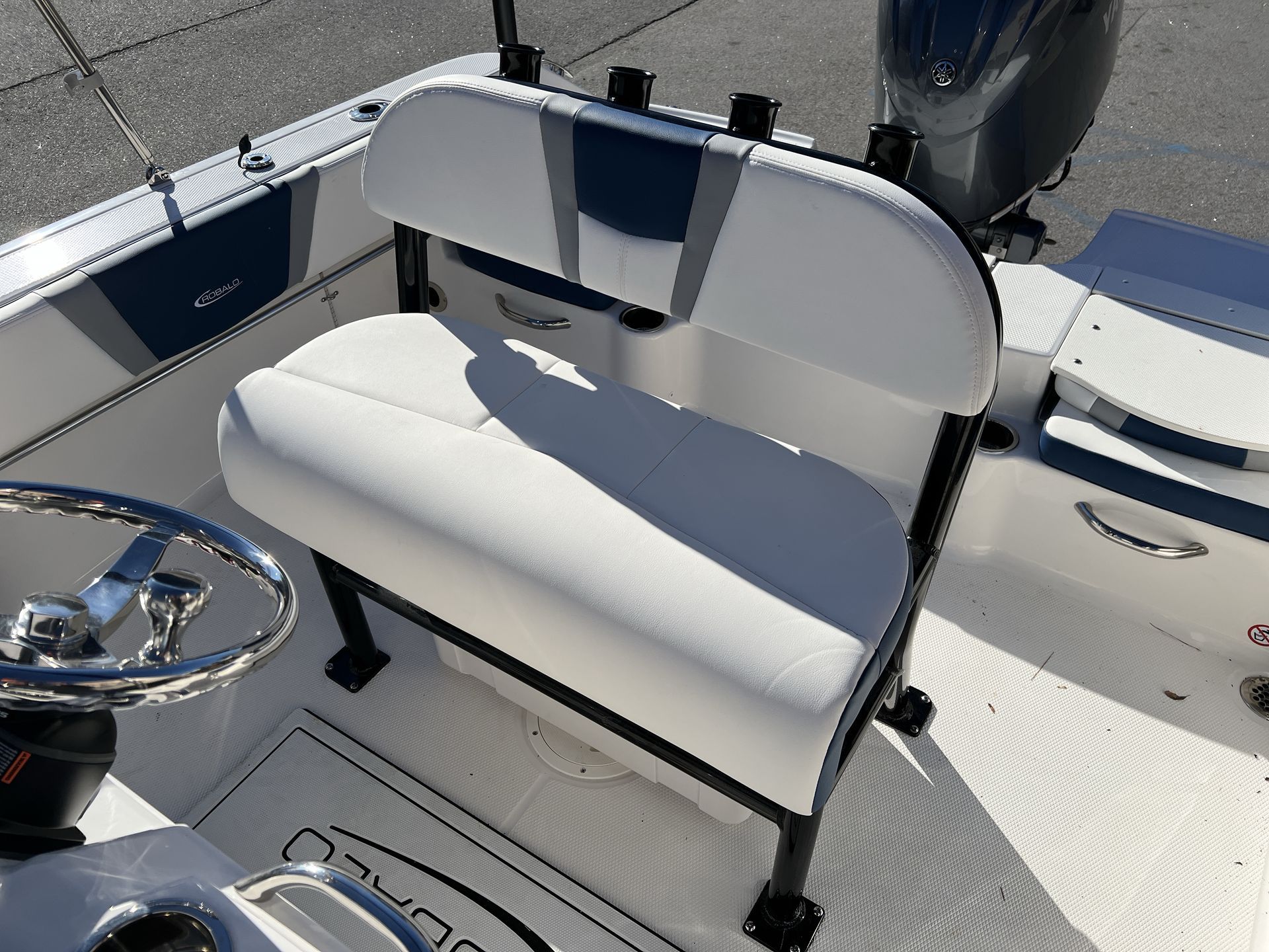 2025 Robalo 180 CC - Photo 16