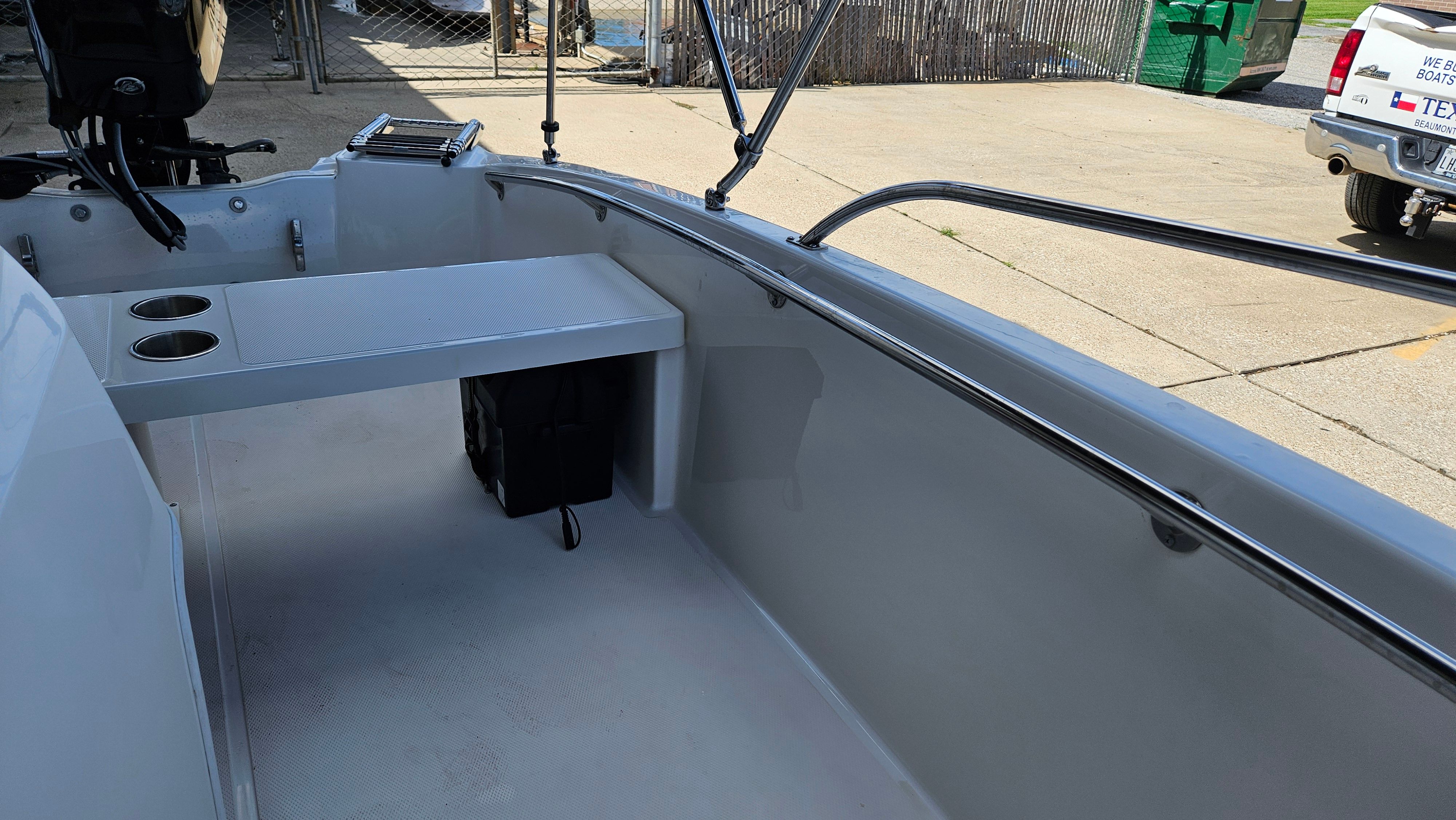 2023 Boston Whaler 130 Super Sport — photo 10 view