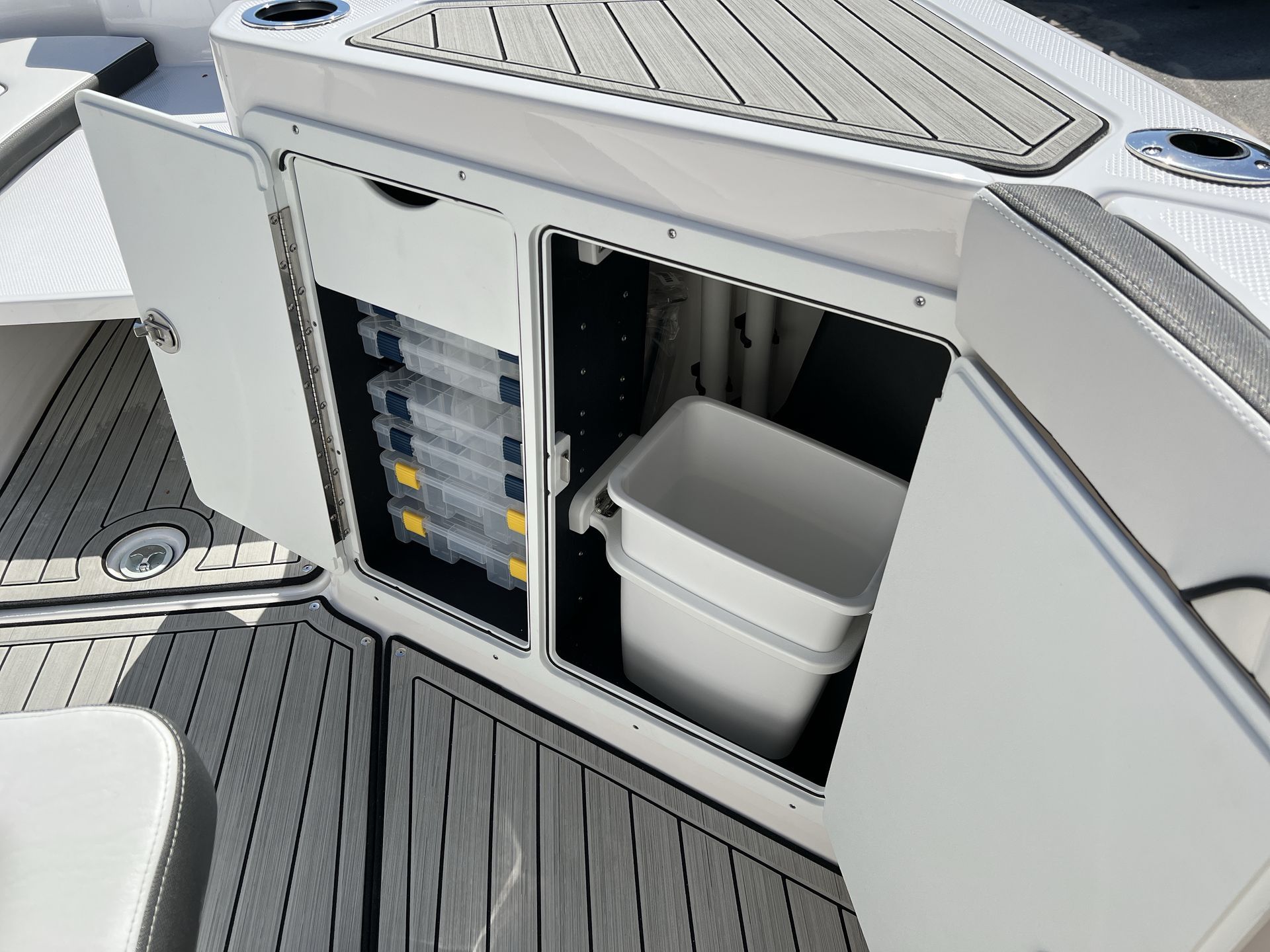 2025 Yamaha 255 FSH Sport E — photo 14 view