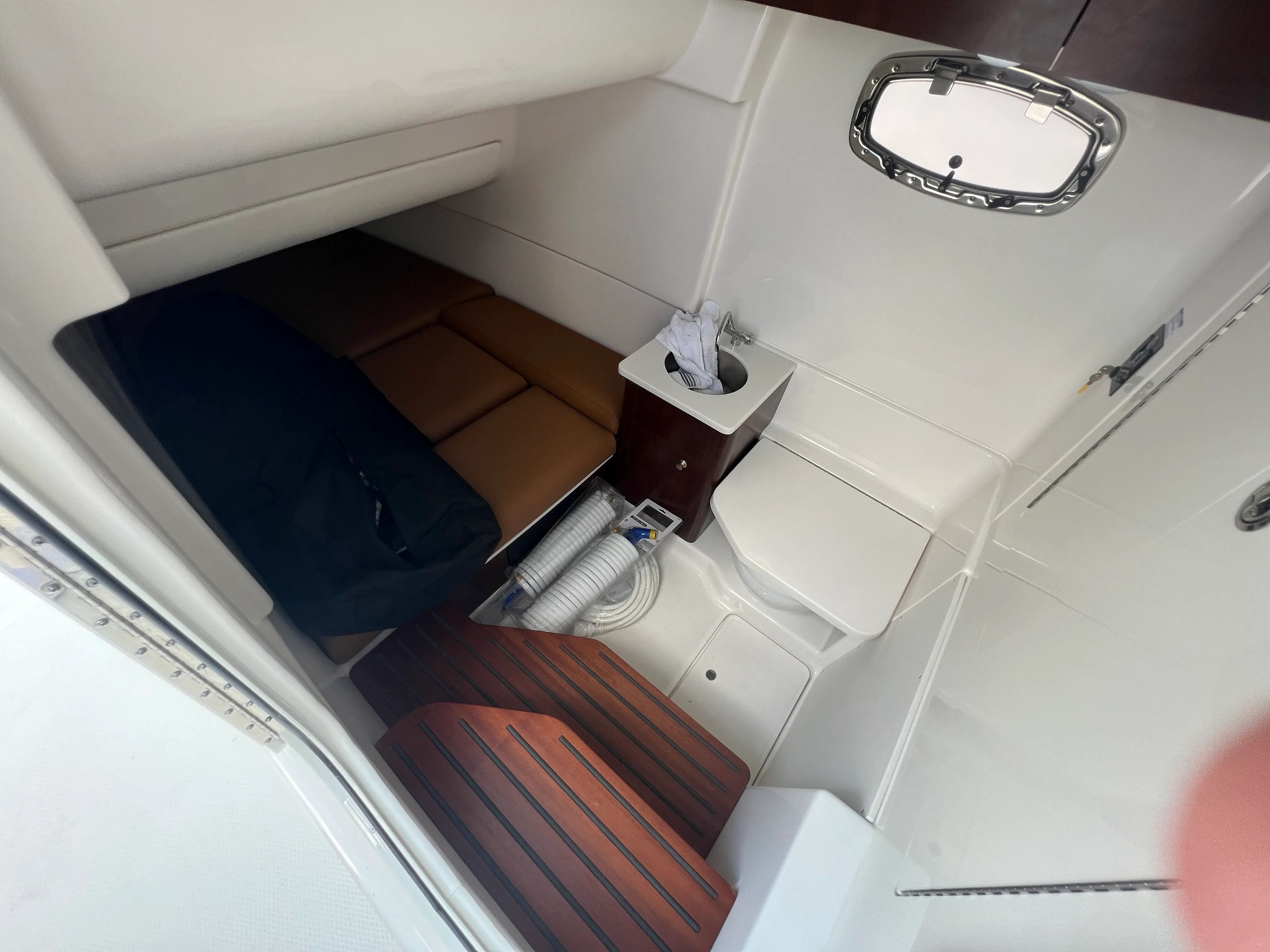 2024 Robalo 360 CC - Photo 17