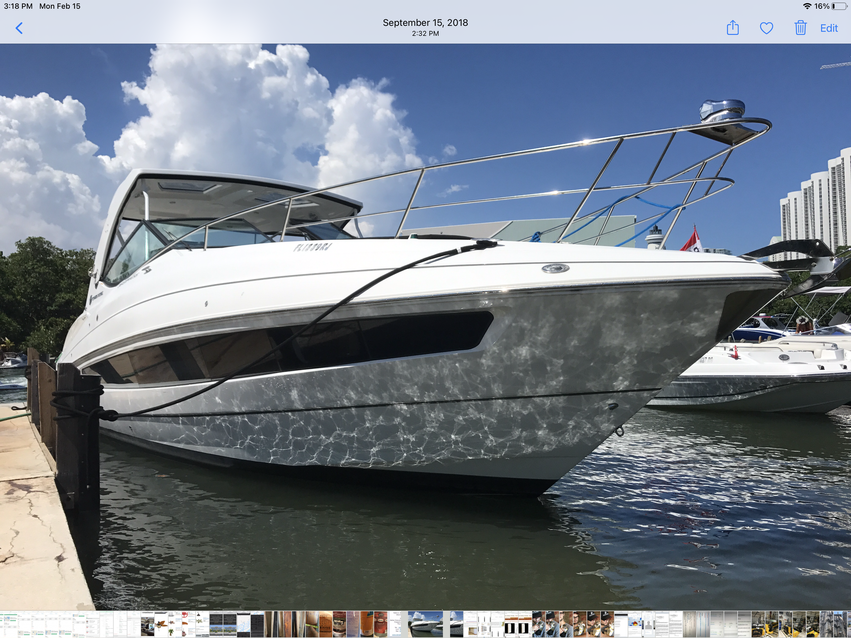 2016 Cruisers Yachts 35 Express - Photo 2