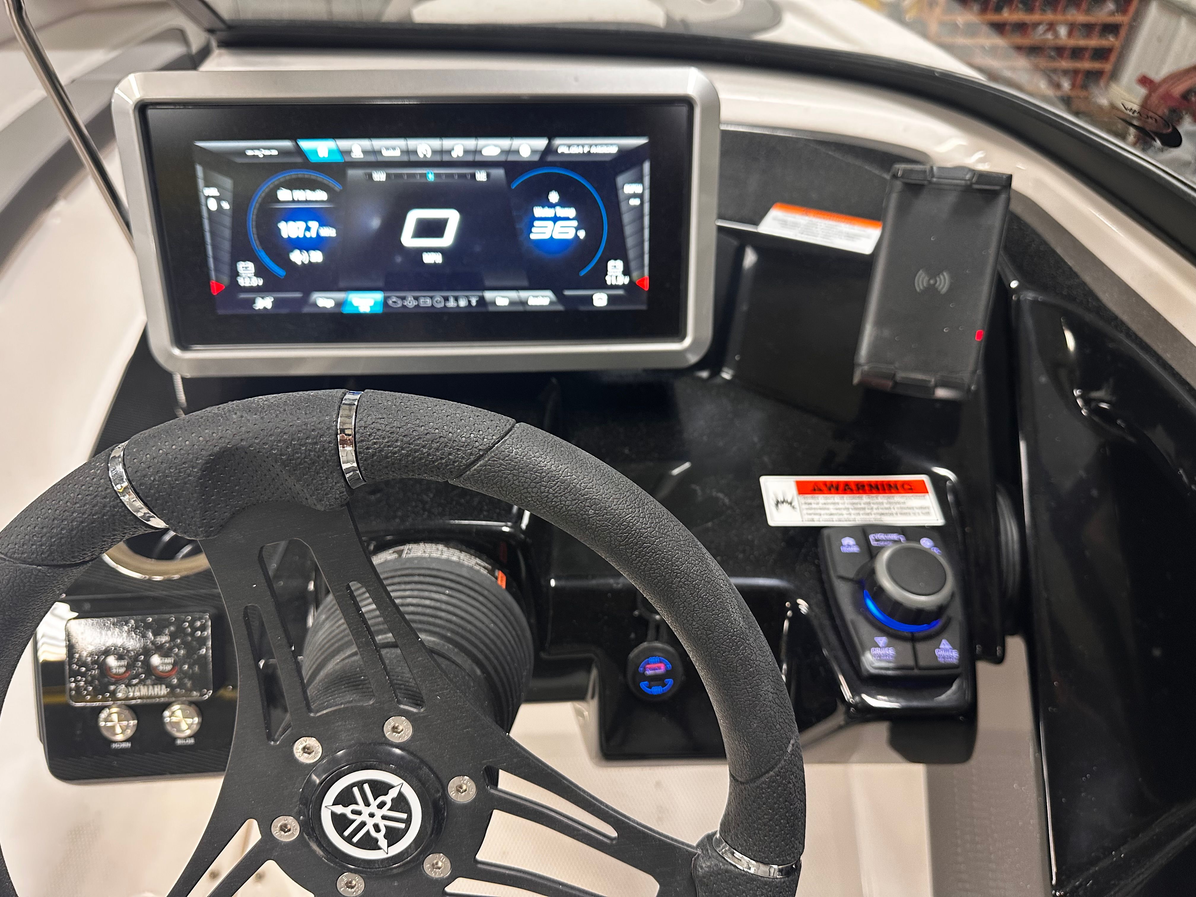 2025 Yamaha 252 XE — photo 17 view