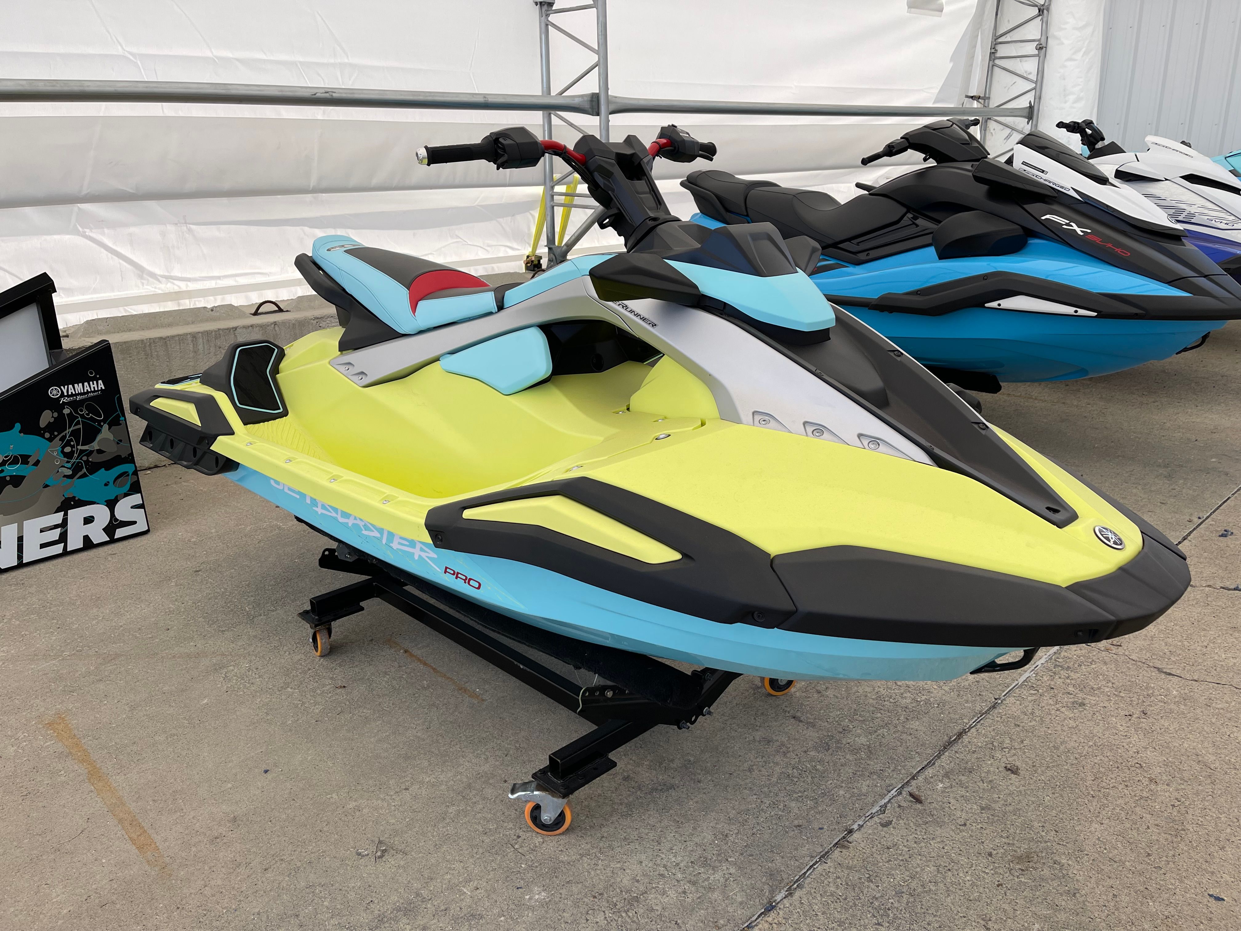 2025 Yamaha Jet Blaster PRO 2UP — side profile view