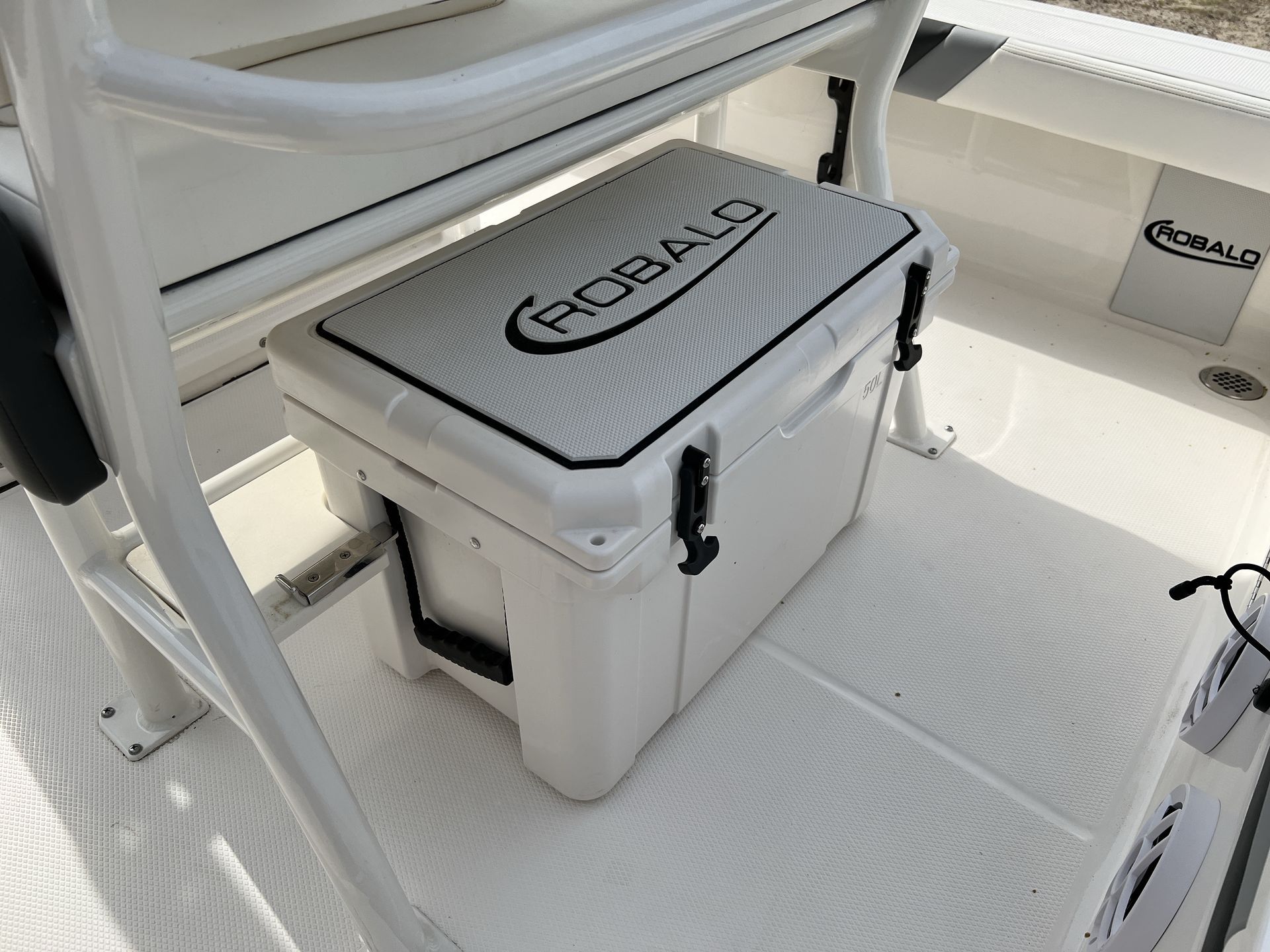 2025 Robalo 226 Cayman - Photo 12