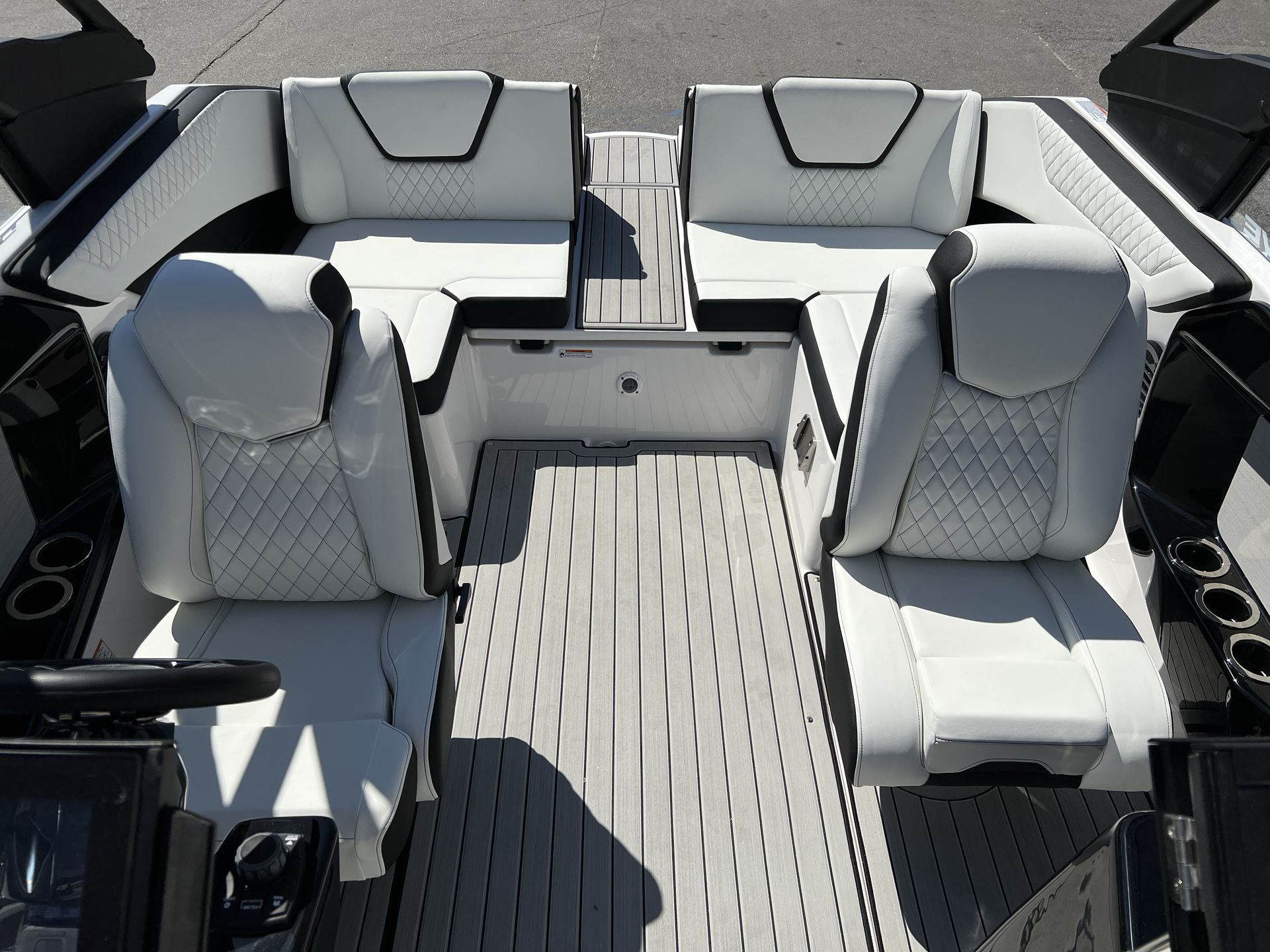 2025 Yamaha 222 SD - Photo 8