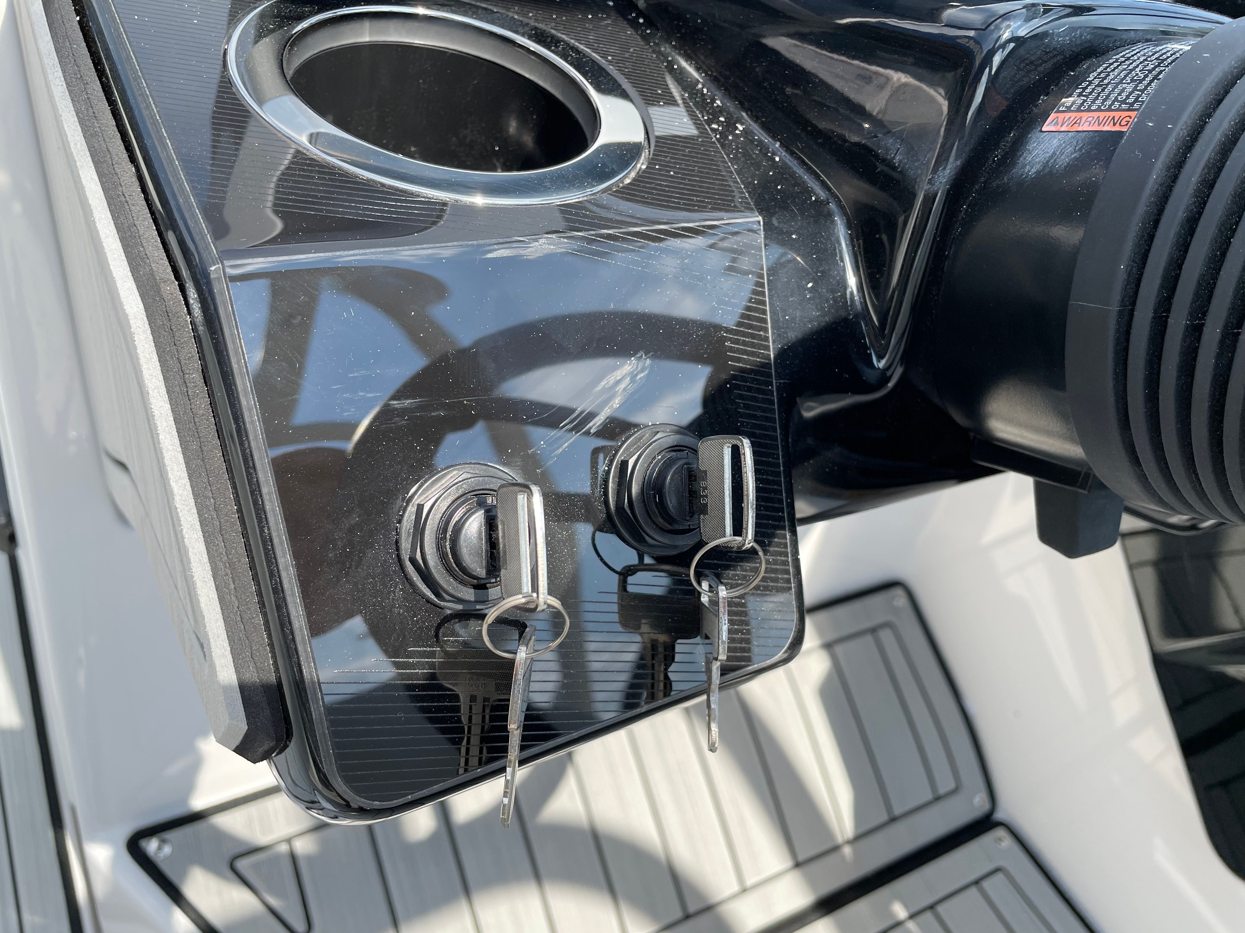 2025 Yamaha 252 S — photo 38 view