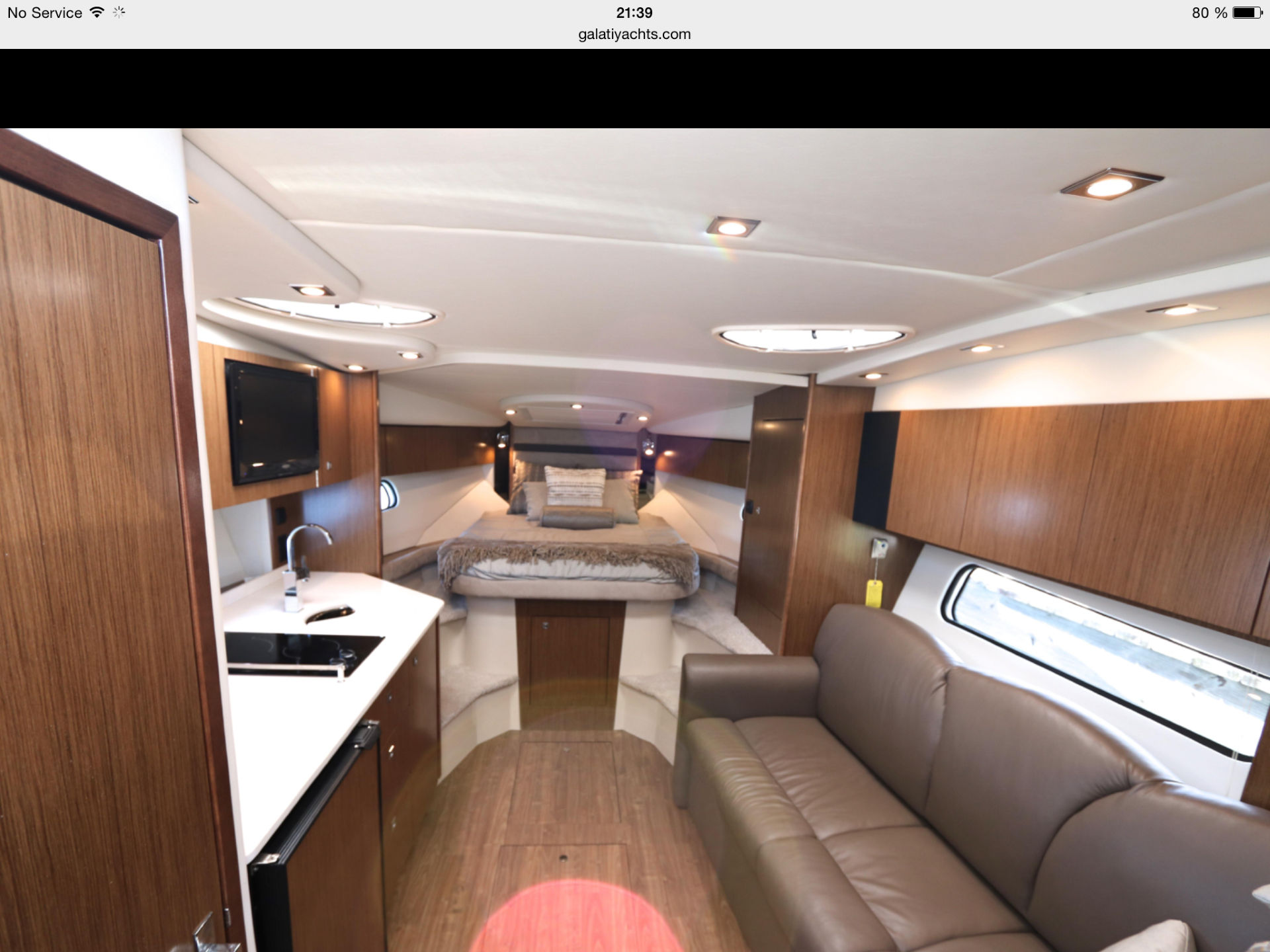 2016 Cruisers Yachts 35 Express - Photo 25