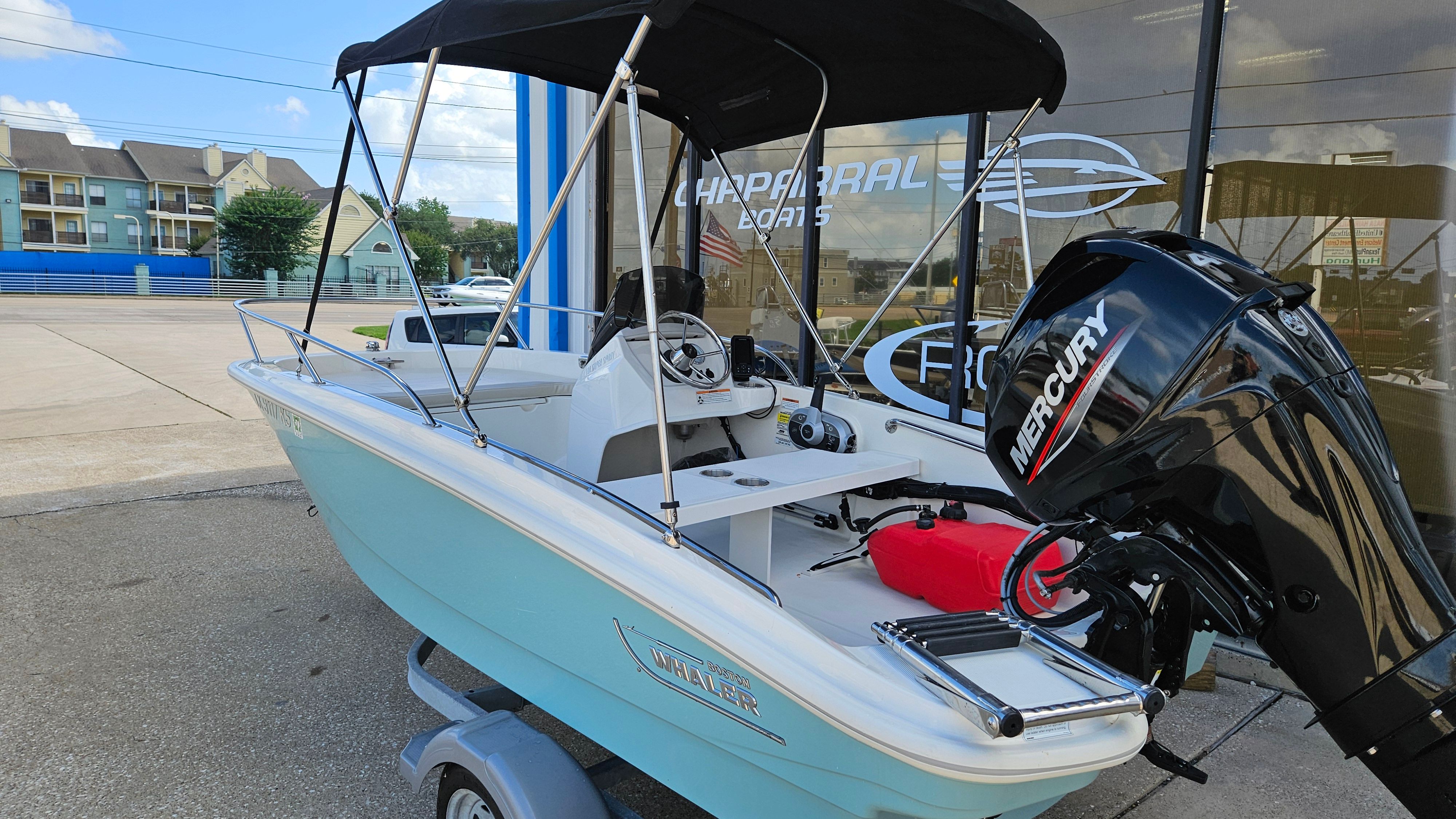 2023 Boston Whaler 130 Super Sport — photo 14 view