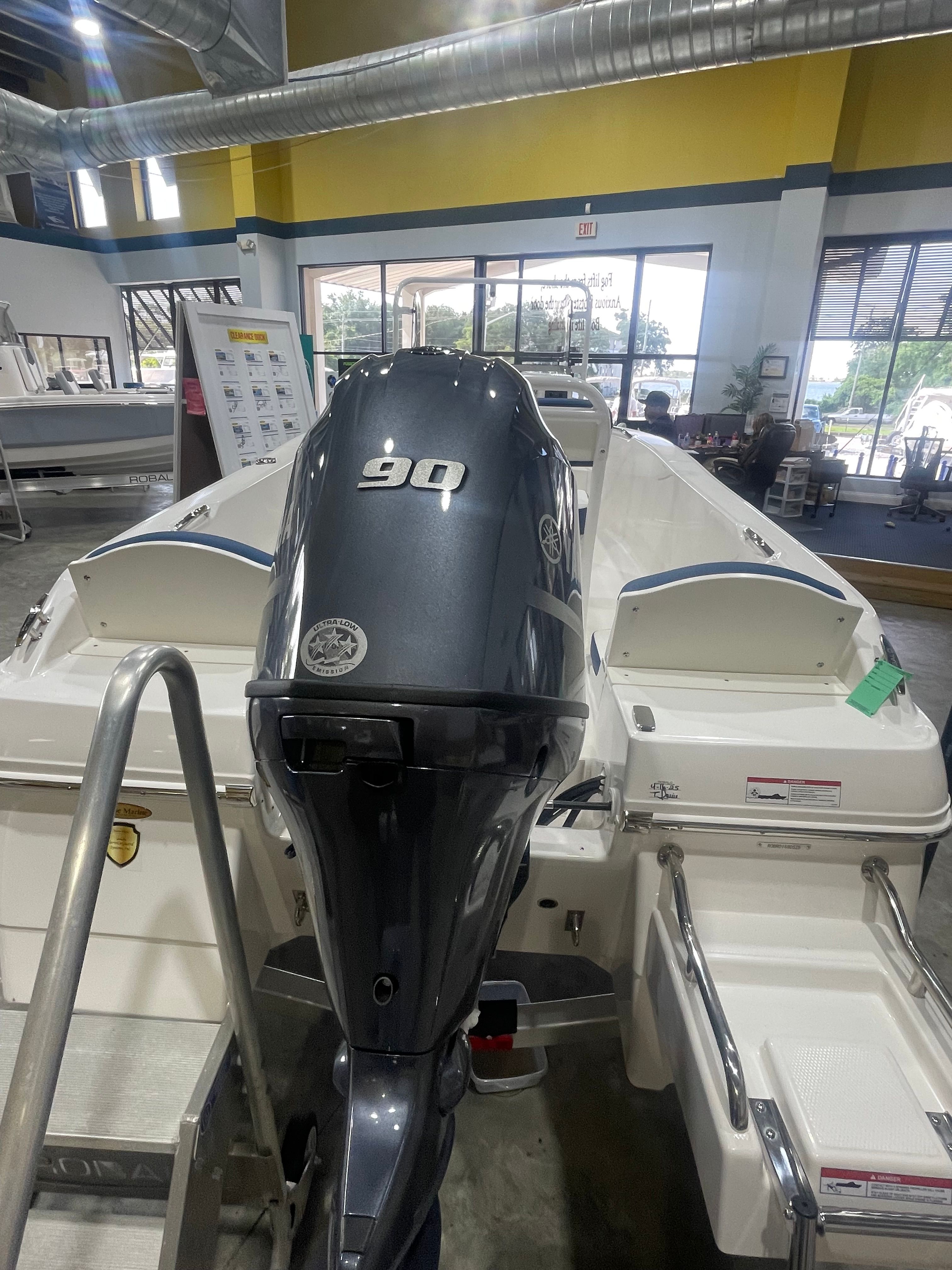2025 Robalo 160 CC - Photo 3