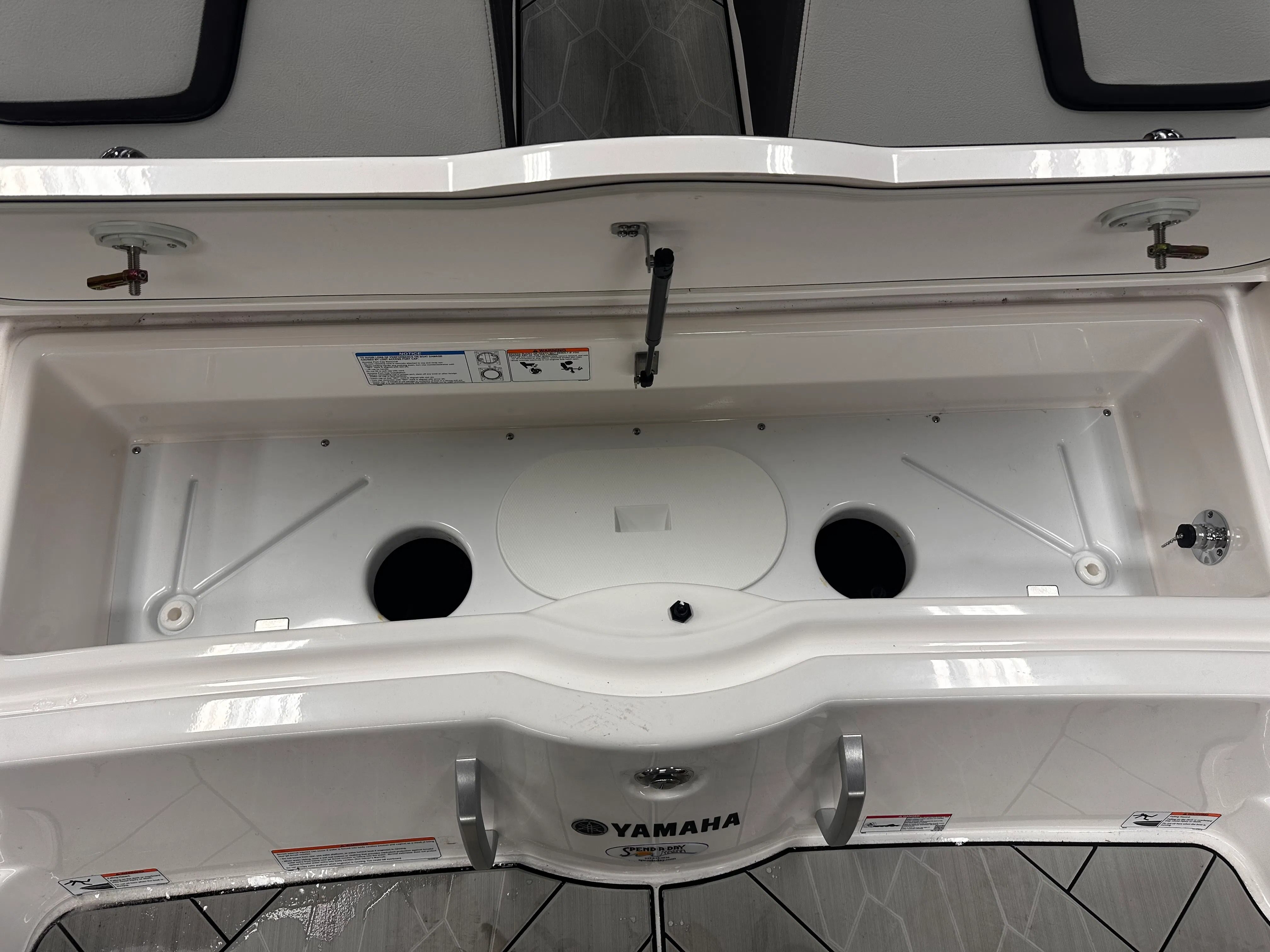 2025 Yamaha 252 XE — photo 15 view