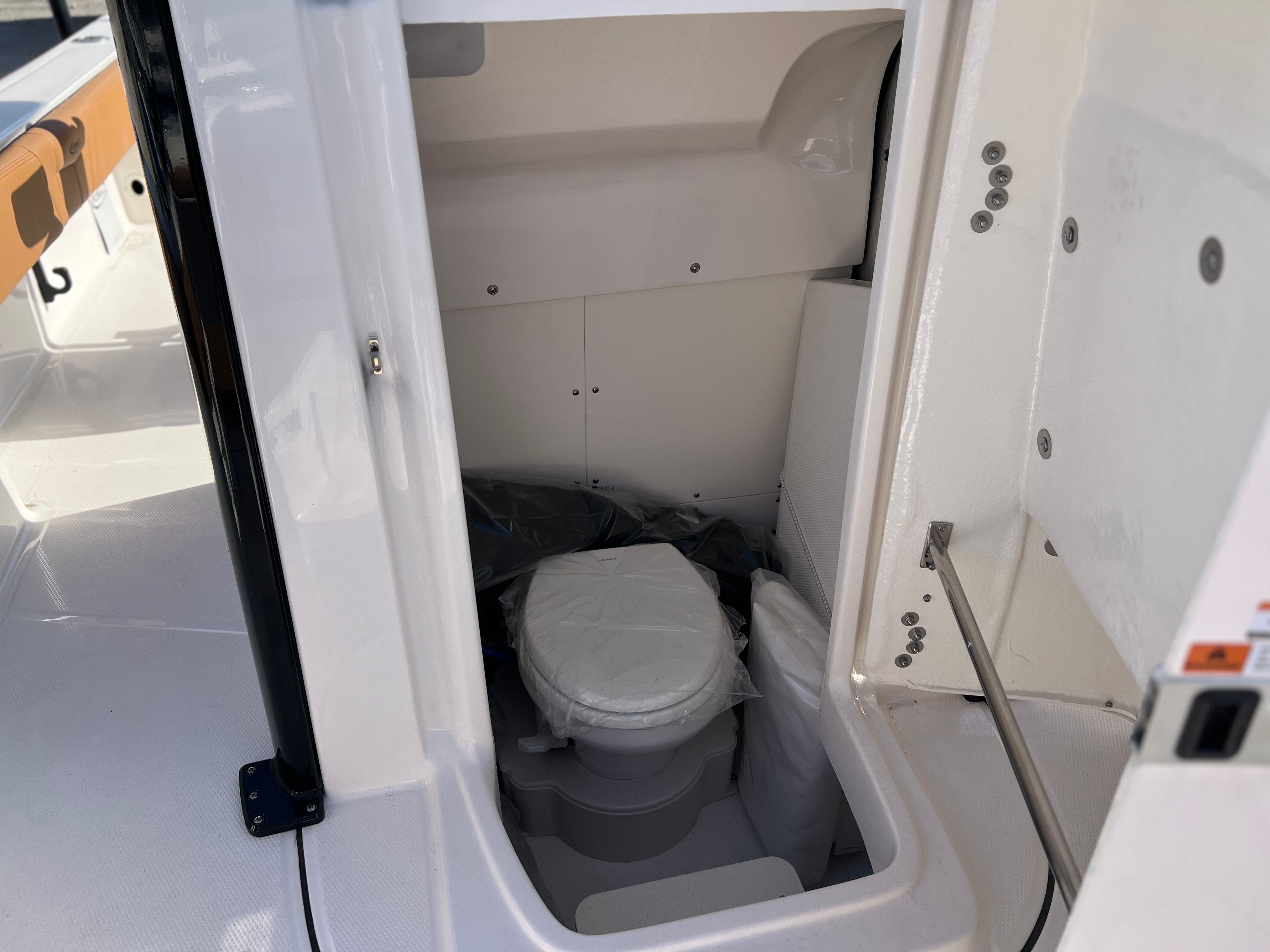 2025 Robalo 266 Cayman - Photo 8