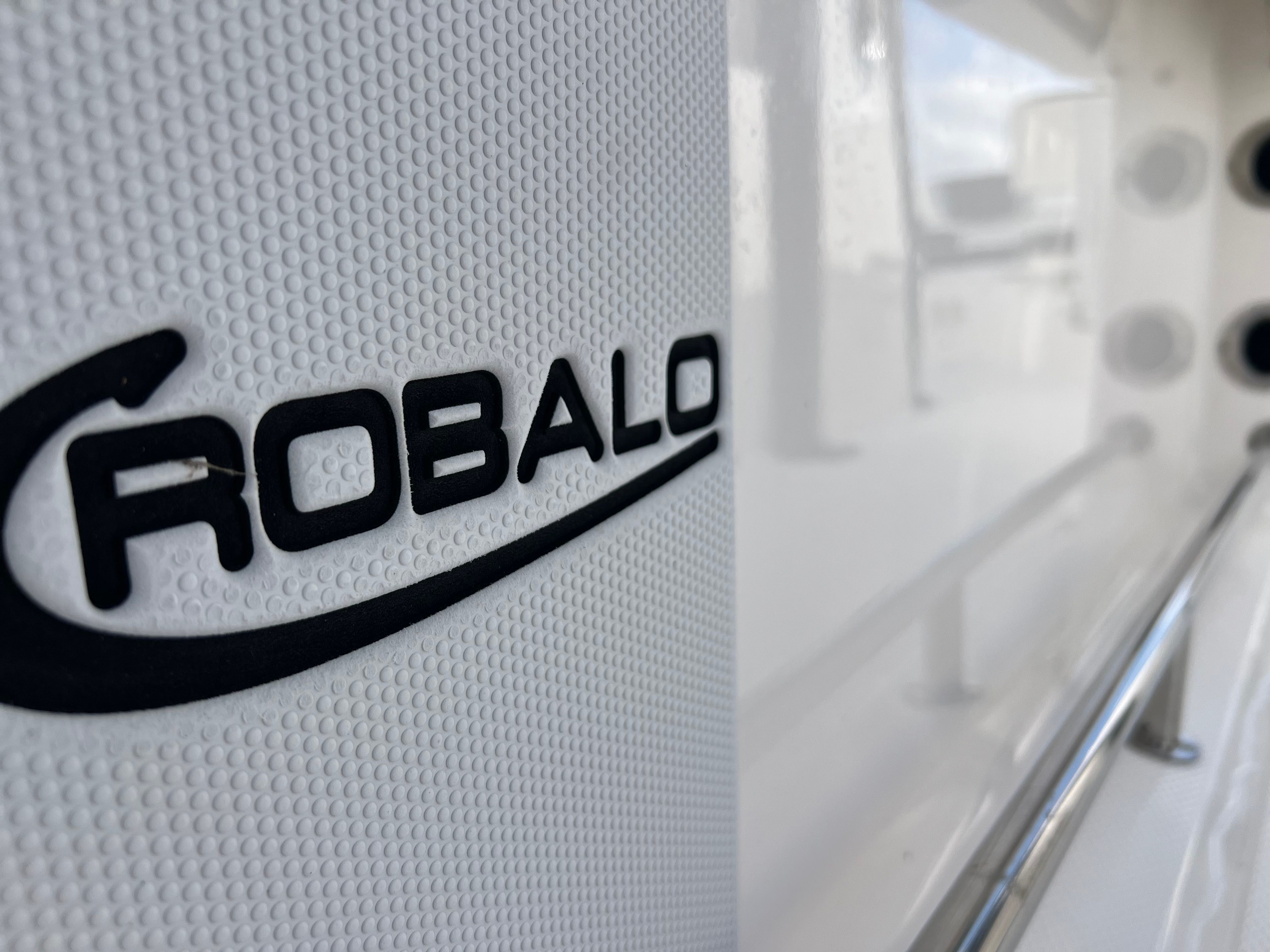 2025 Robalo 230 CC - Photo 10