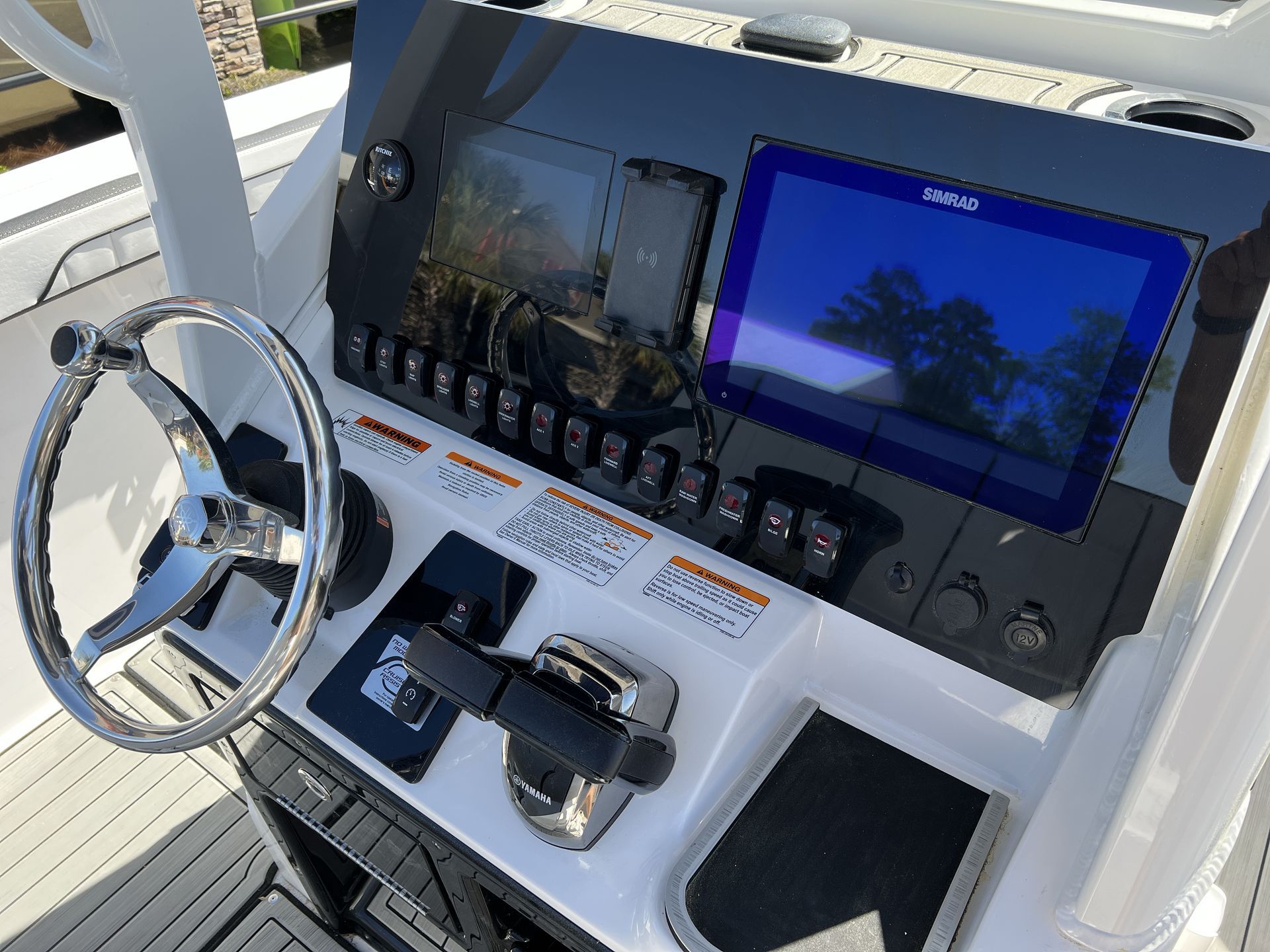 2025 Yamaha 255 FSH Sport E — photo 10 view