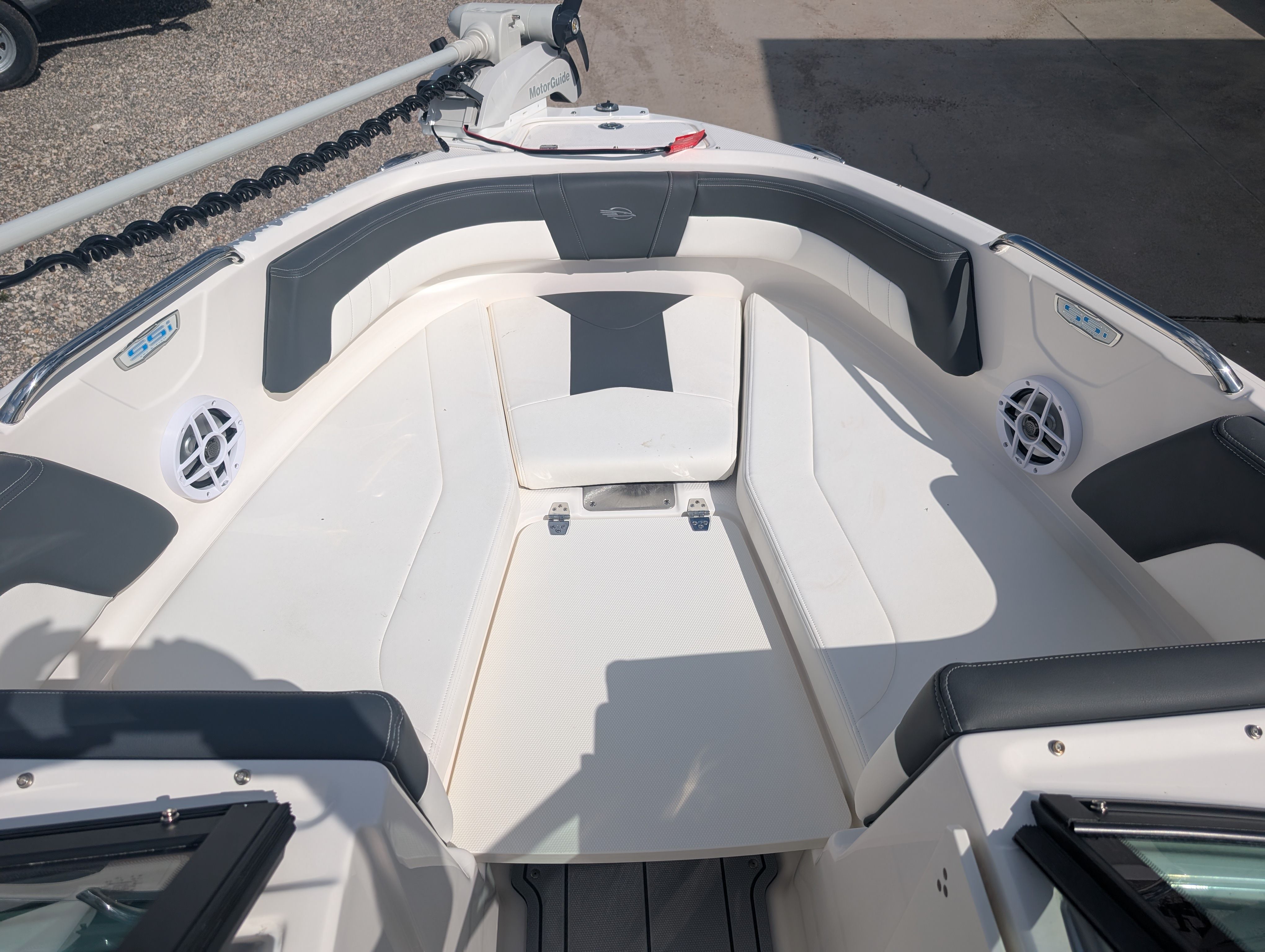 2025 Chaparral 21 SSI S&F - Photo 18