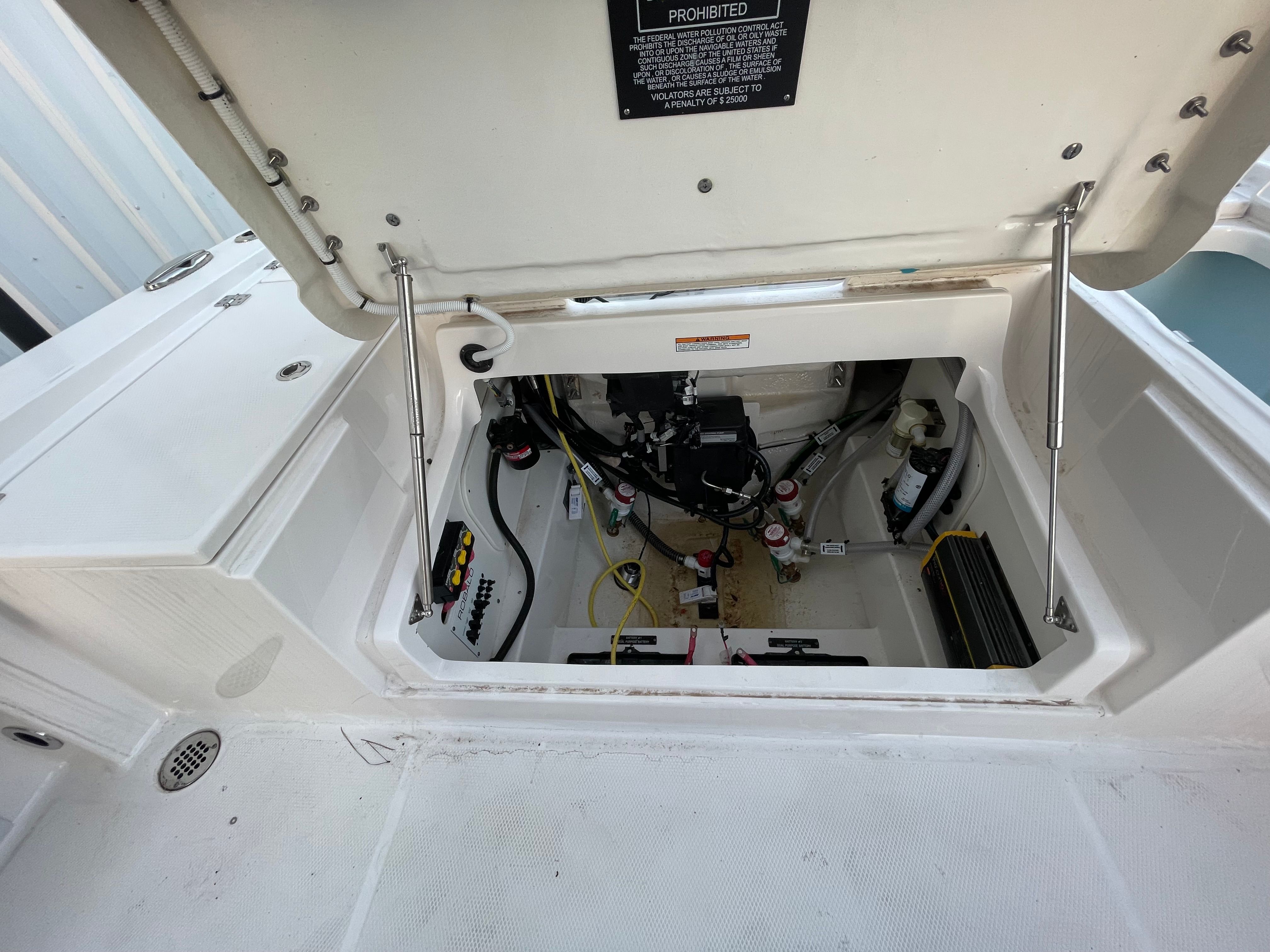 2025 Robalo 266 Cayman - Photo 15