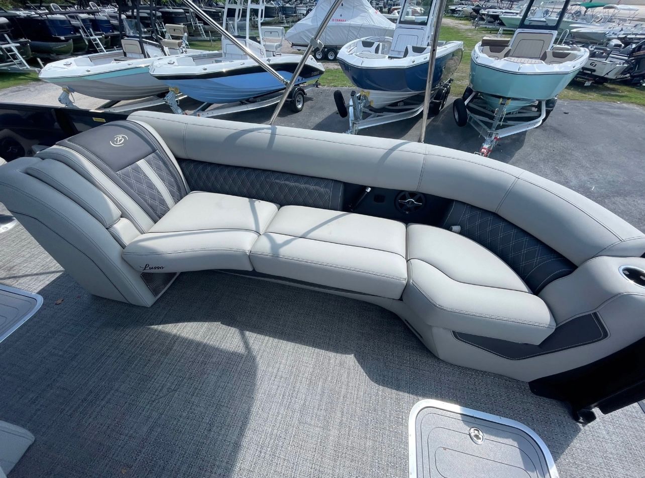 2025 Barletta Lusso L25UCA - Photo 19