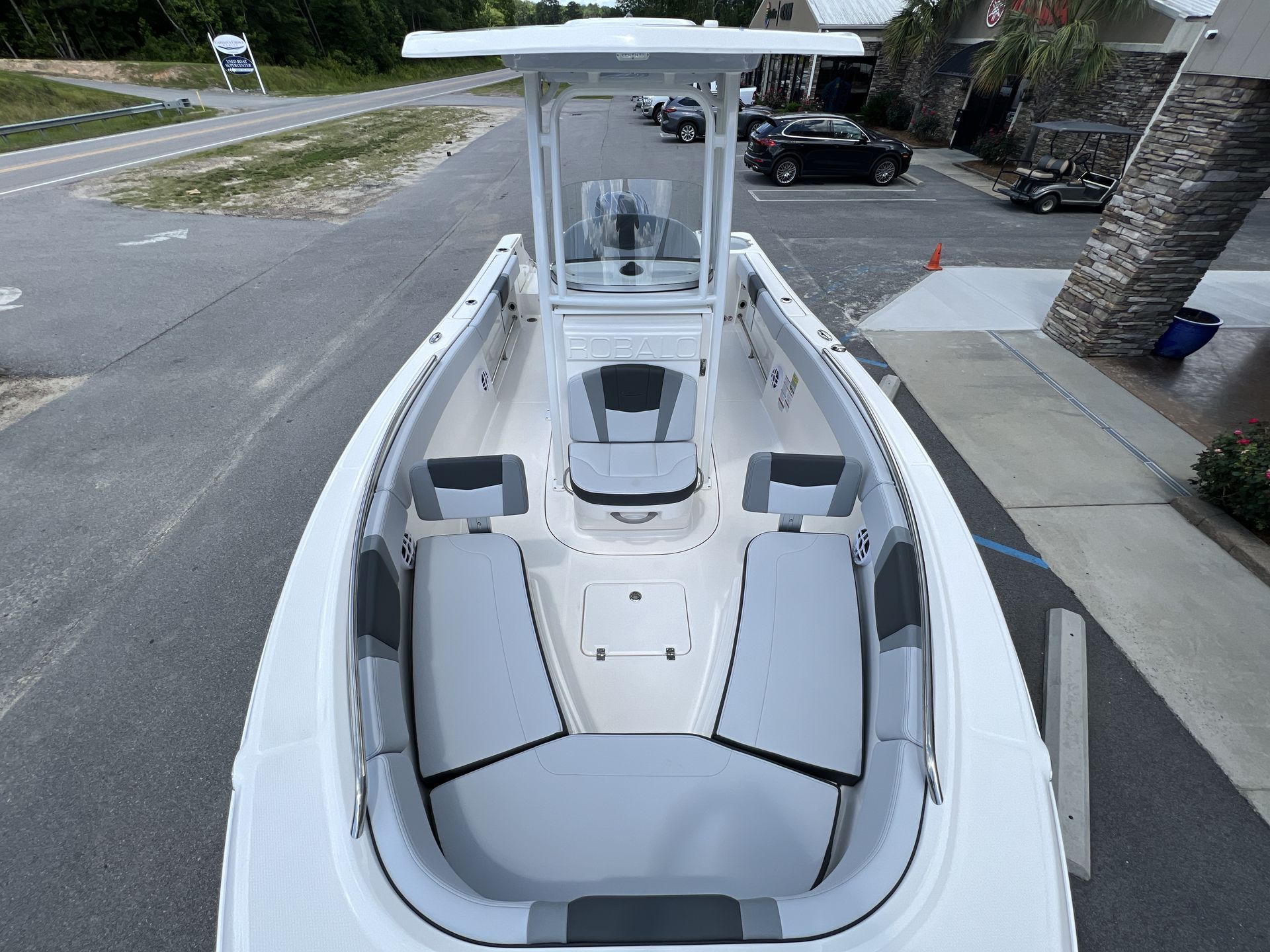 2025 Robalo 230 CC - Photo 16